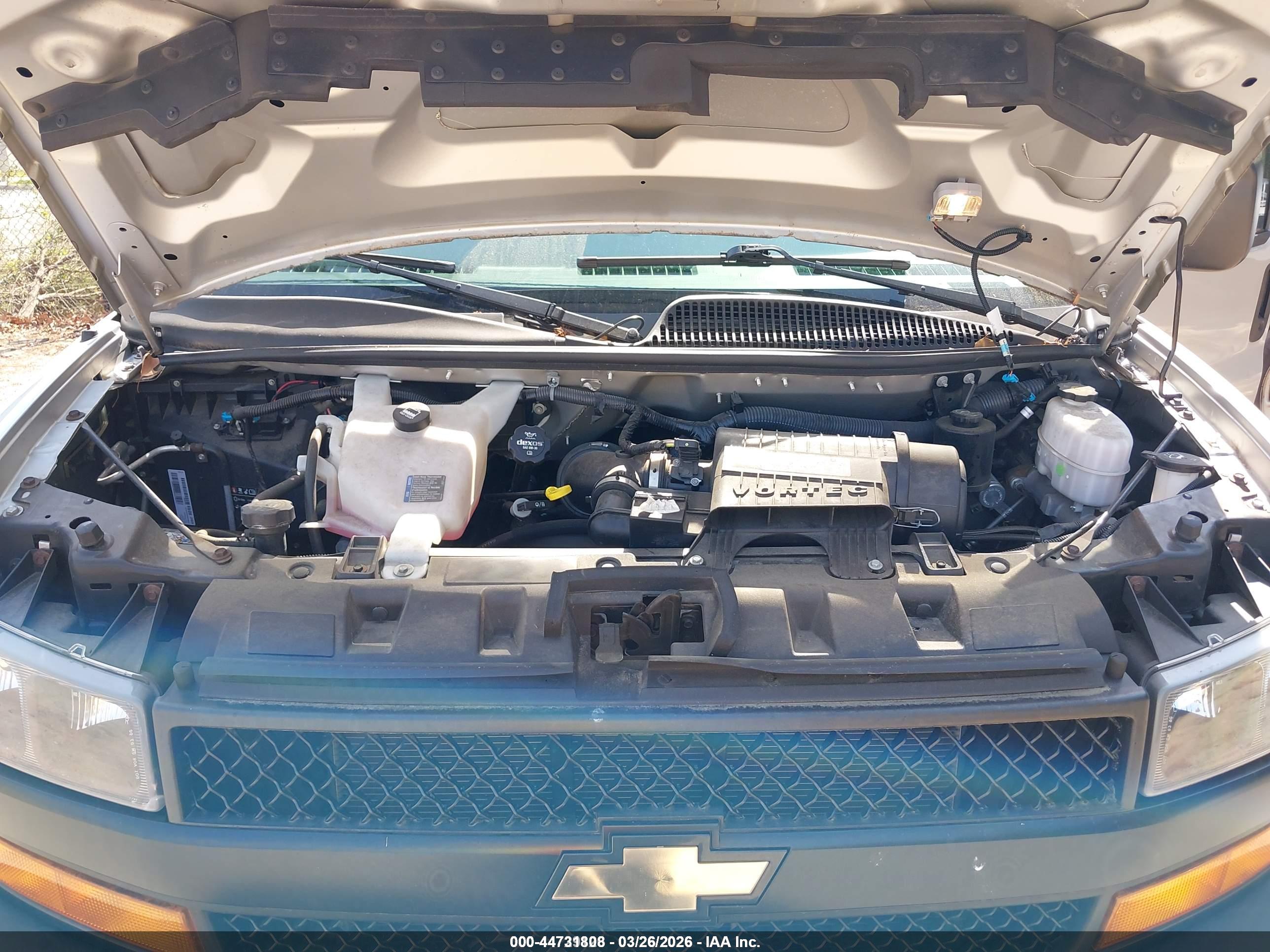 CHEVROLET EXPRESS image 10