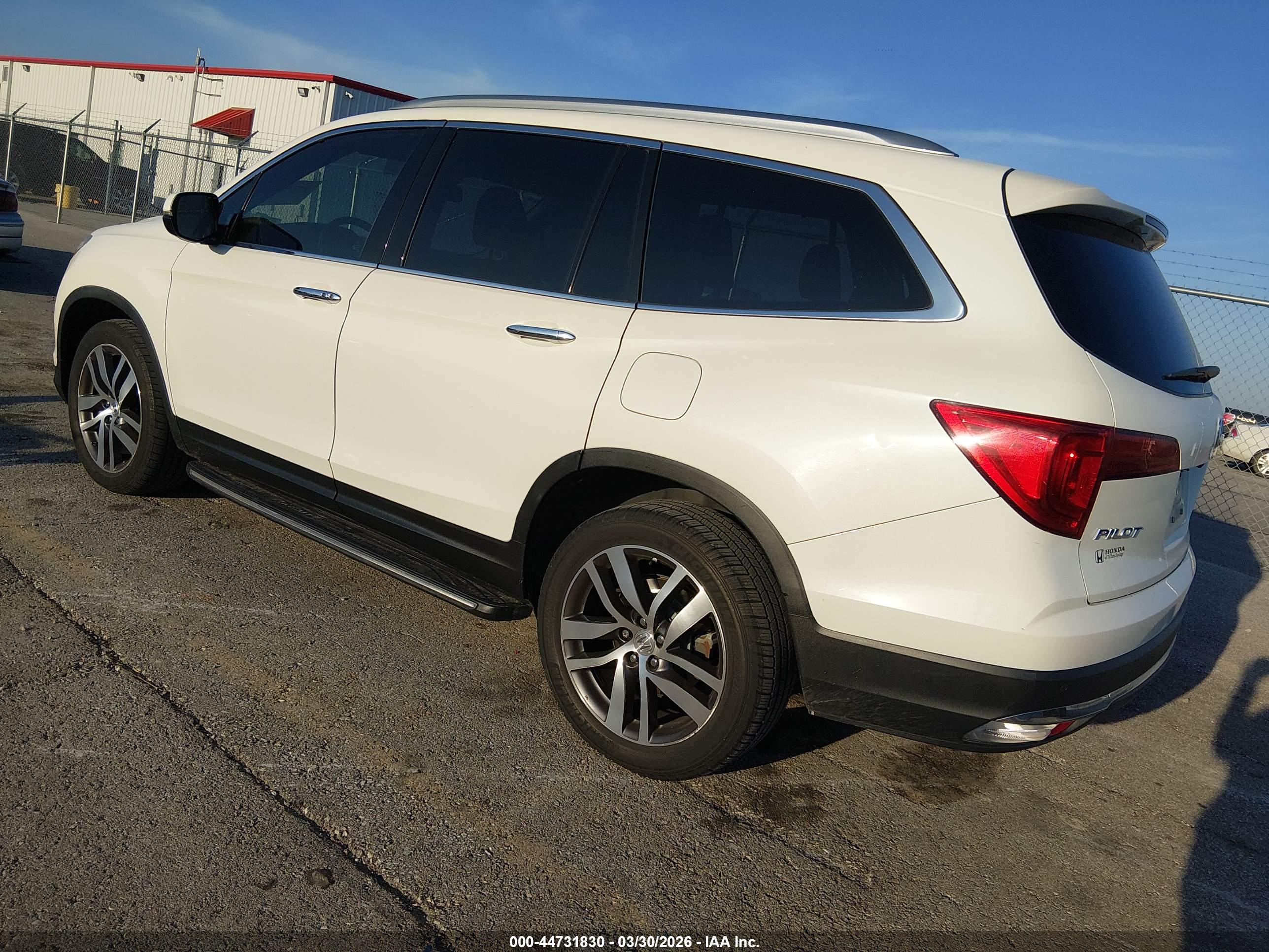 HONDA PILOT image 3