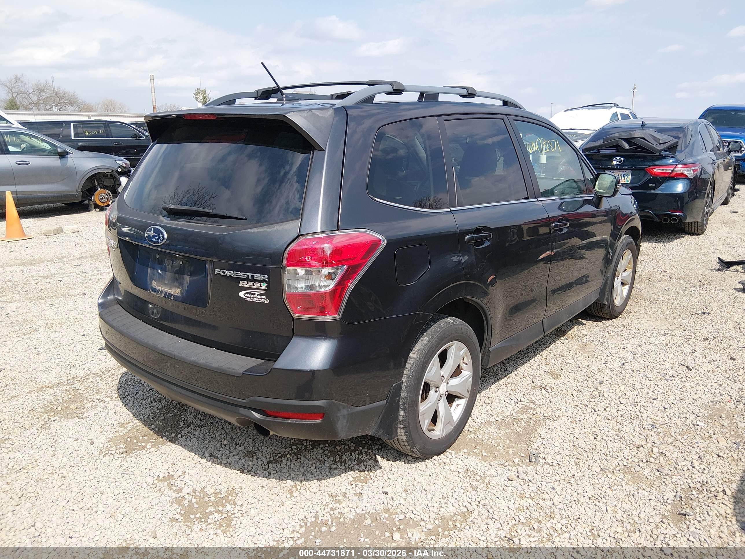 SUBARU FORESTER image 4