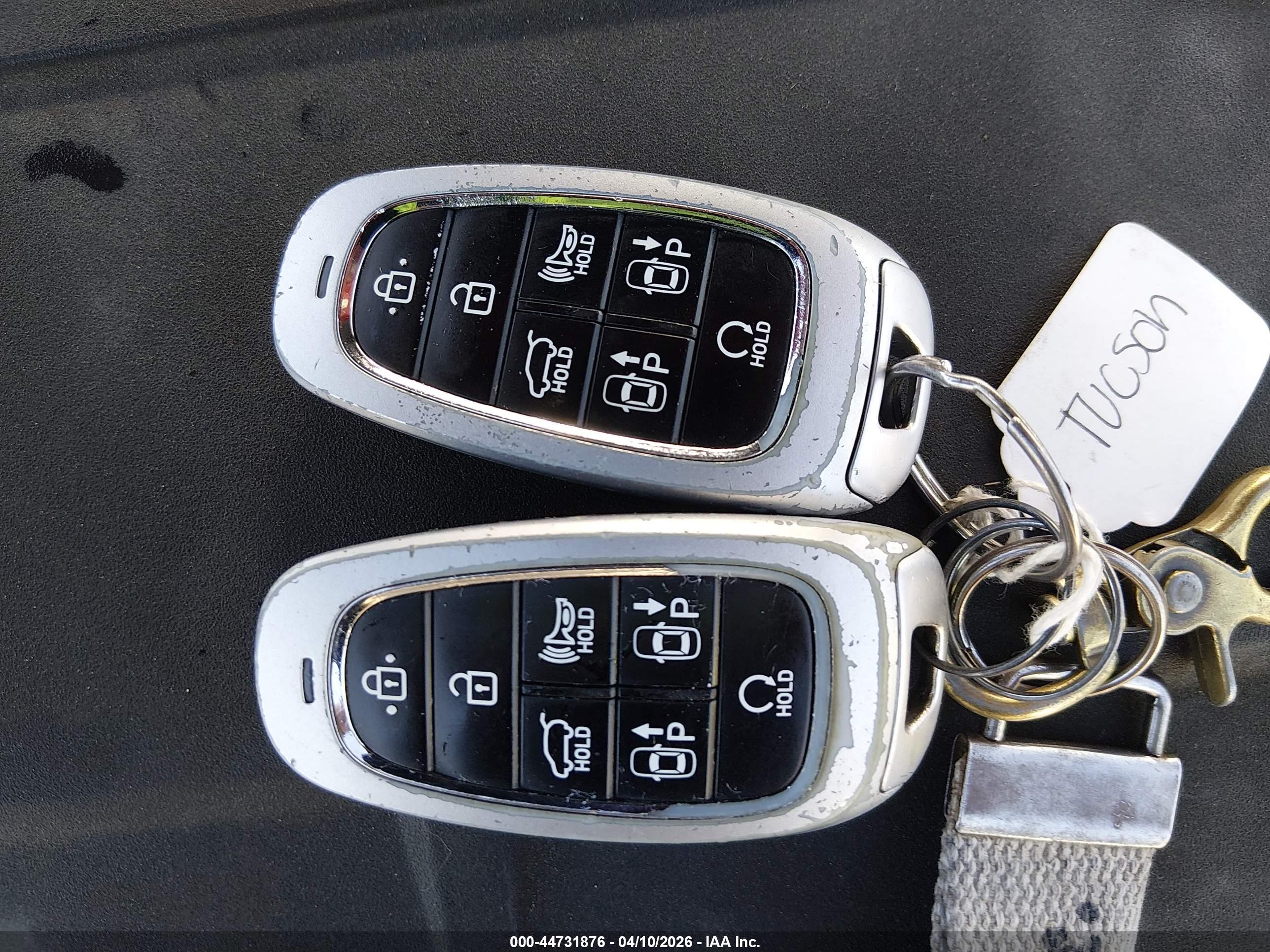HYUNDAI TUCSON image 11