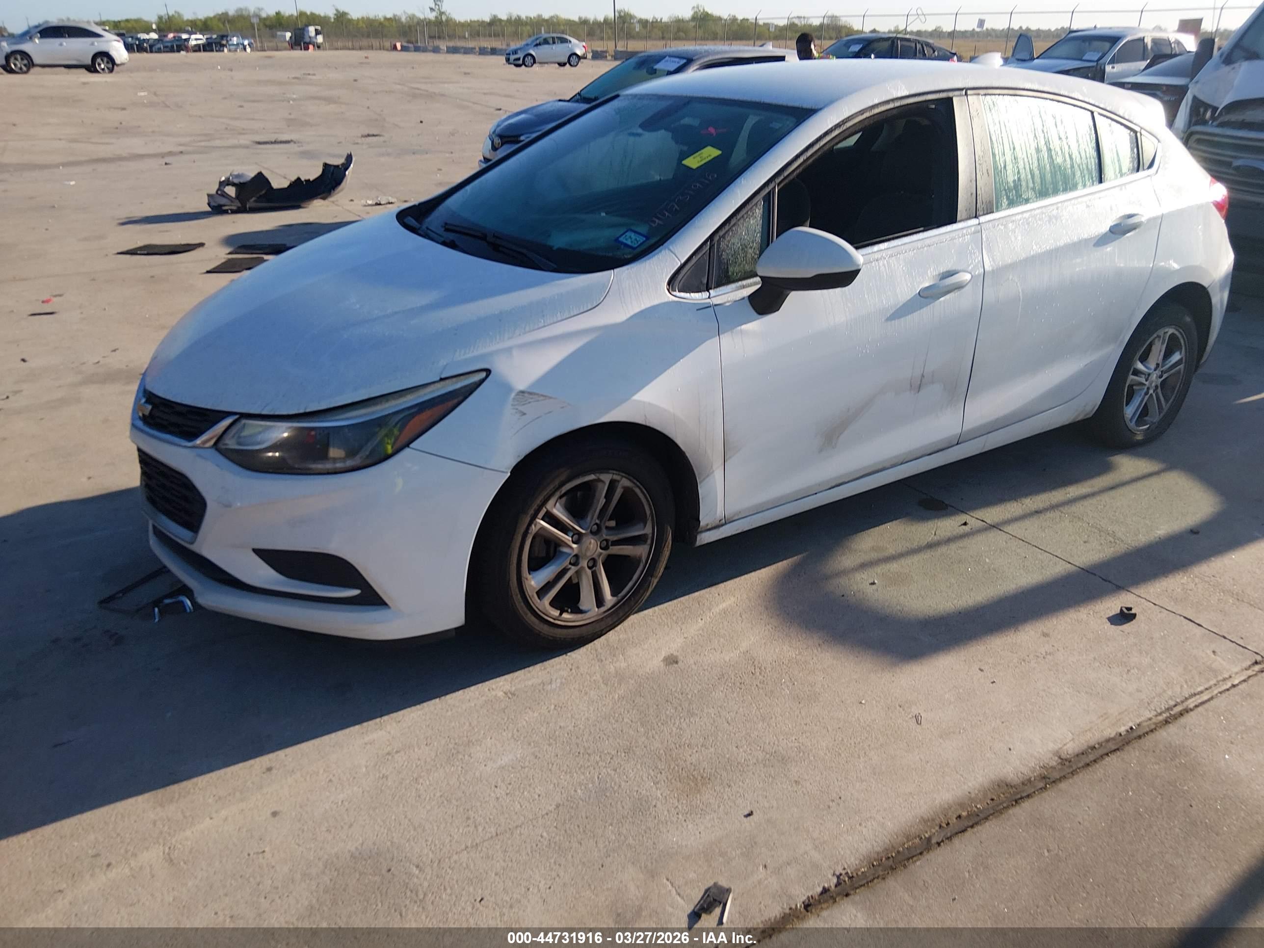 CHEVROLET CRUZE image 2
