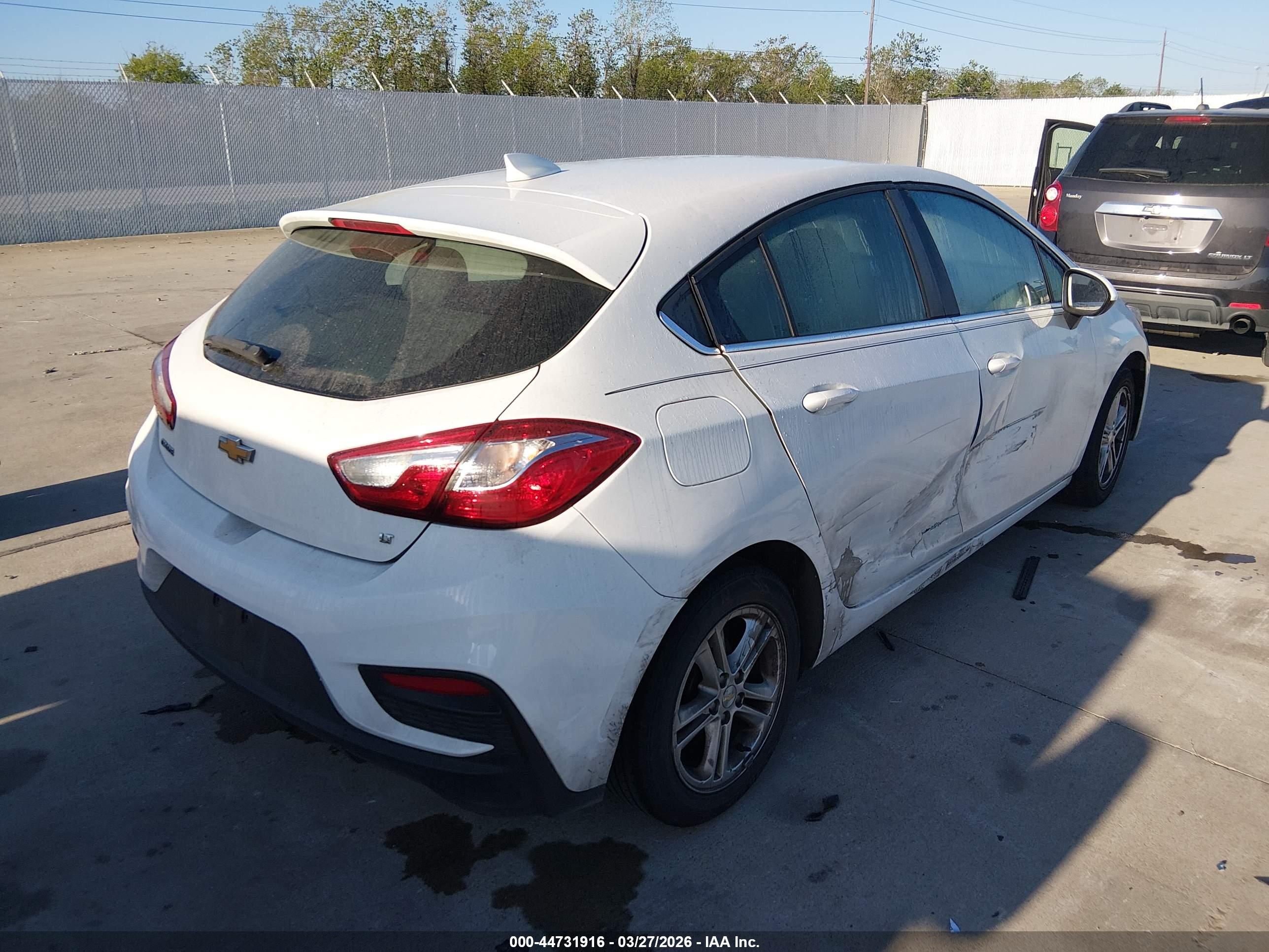 CHEVROLET CRUZE image 4