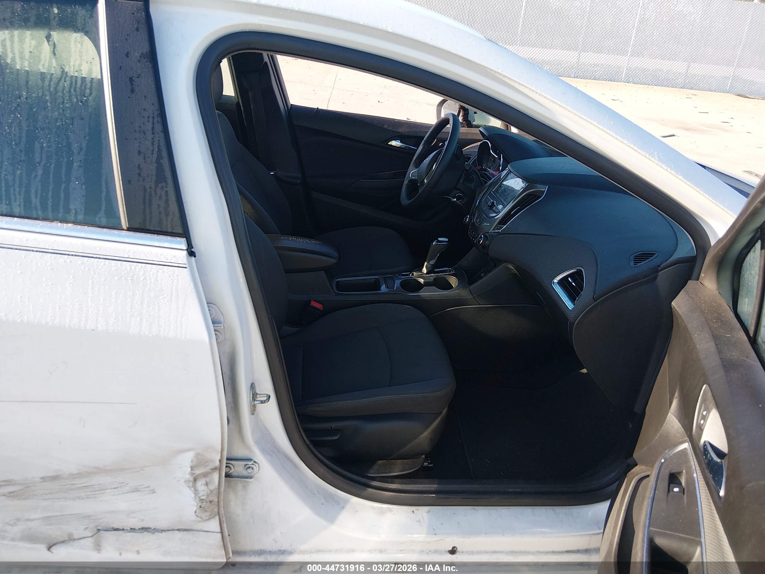 CHEVROLET CRUZE image 5