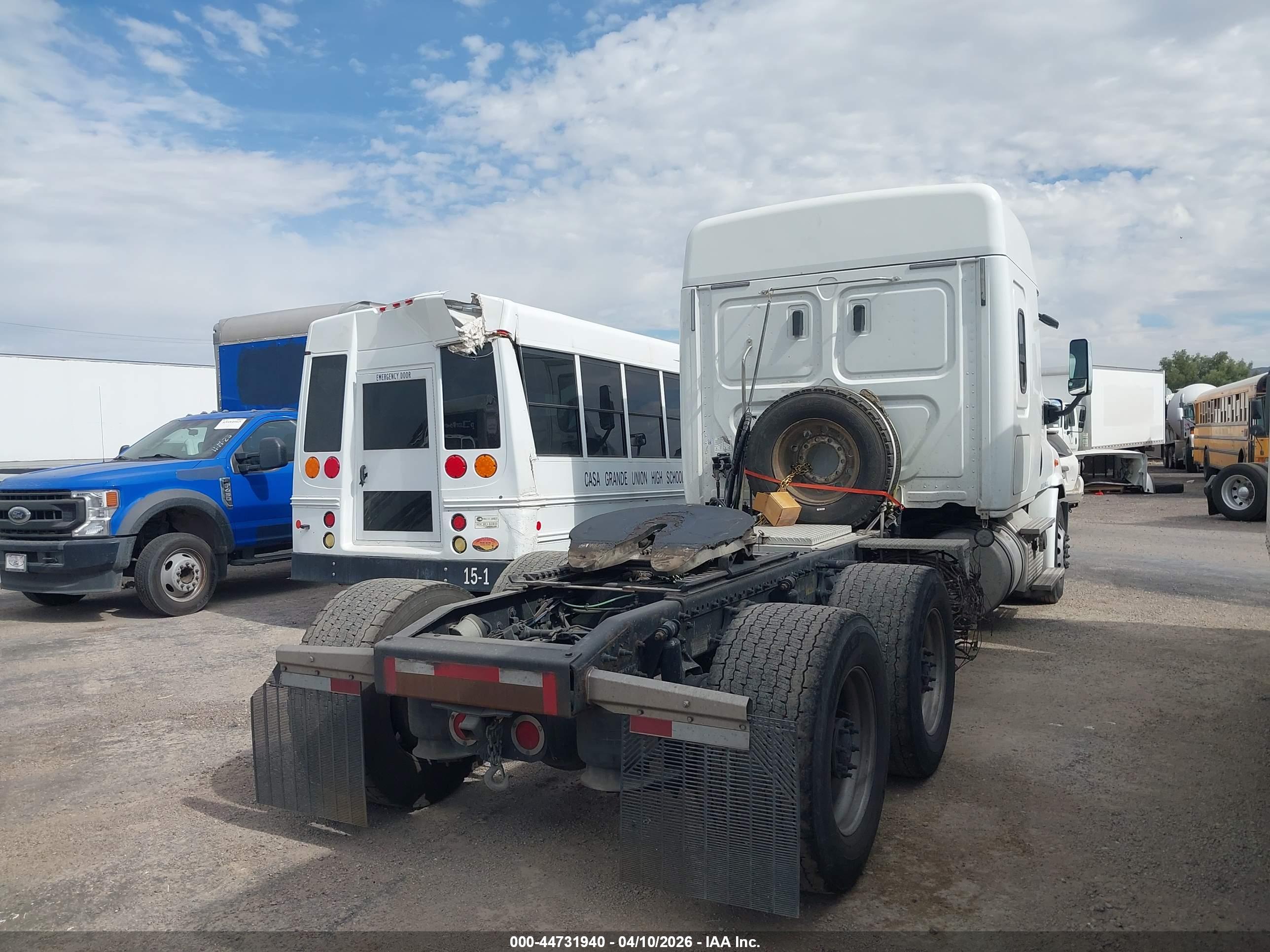 FREIGHTLINER CASCADIA image 4