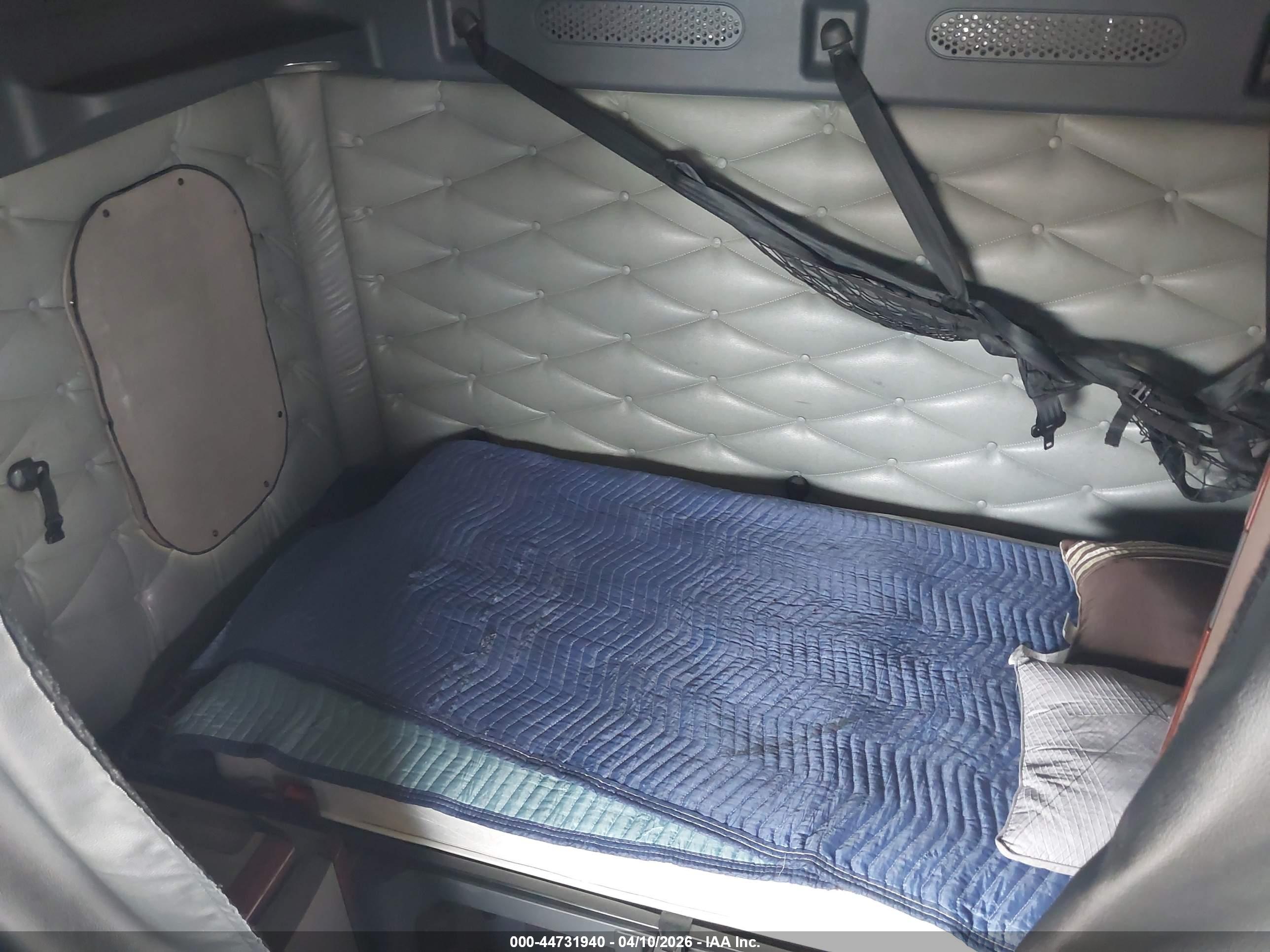FREIGHTLINER CASCADIA image 7