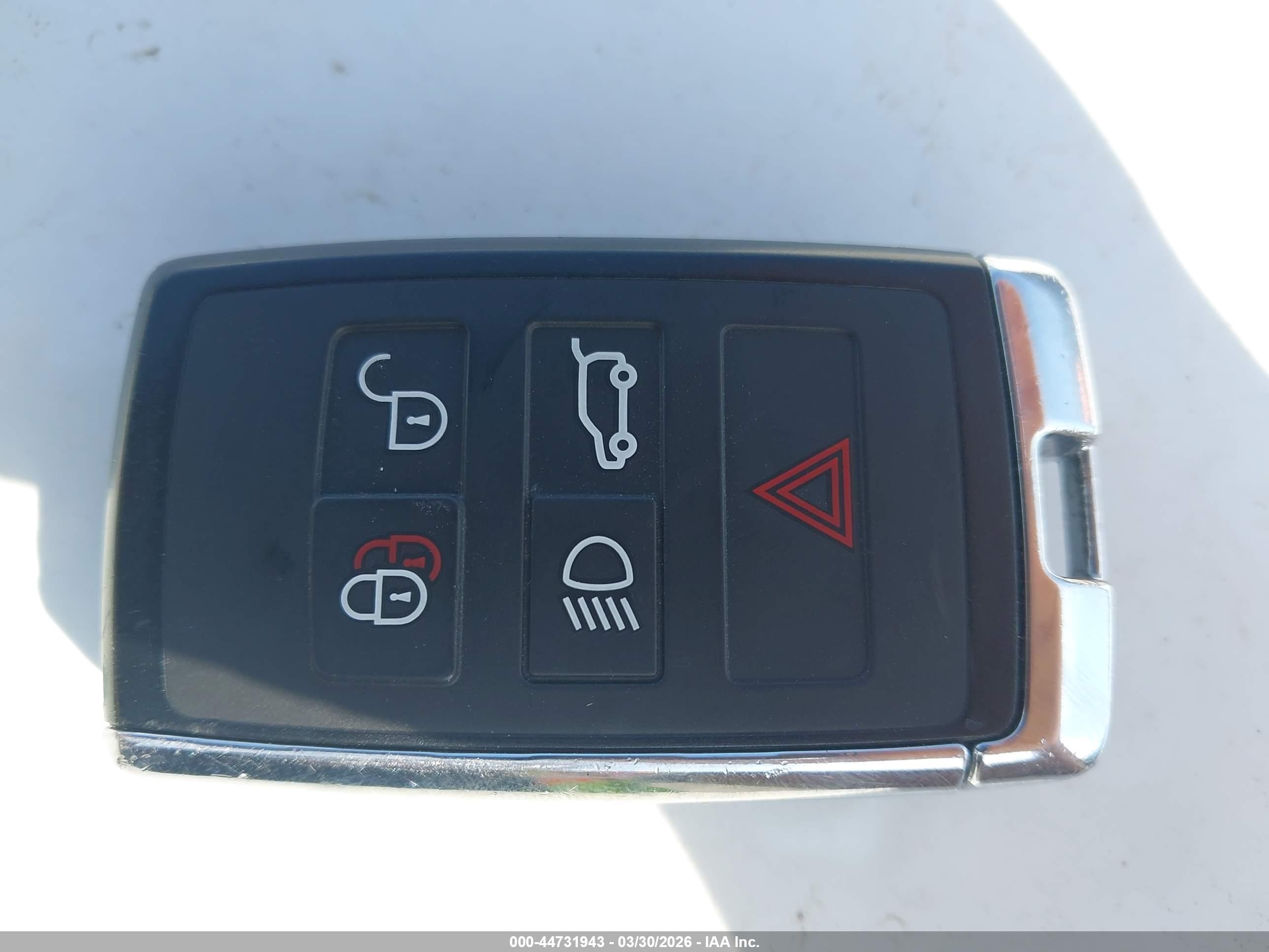 LAND ROVER image 11