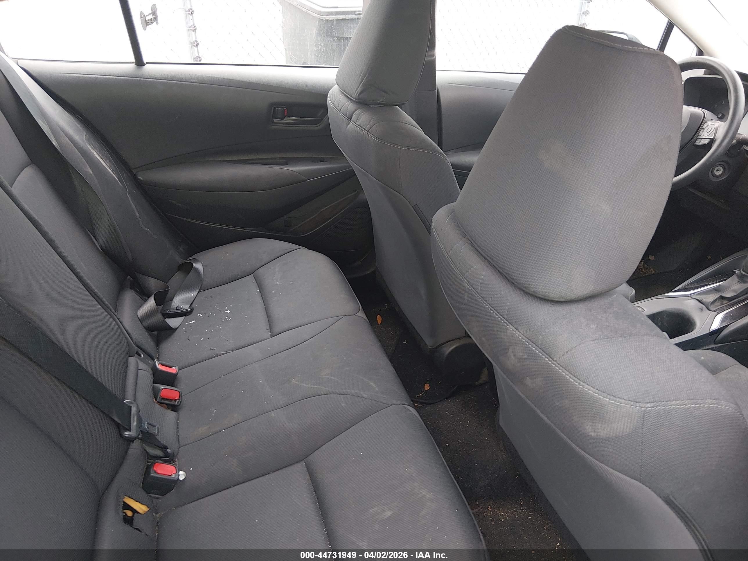 TOYOTA COROLLA image 8