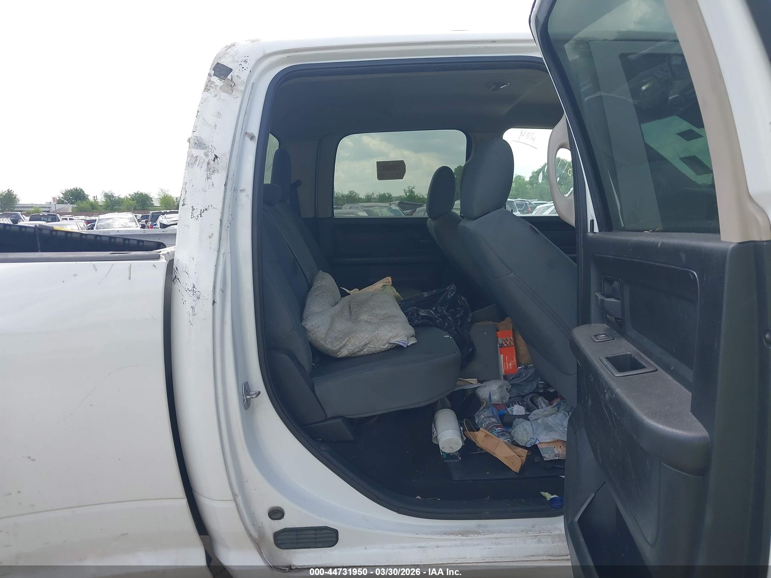 RAM 3500 image 8