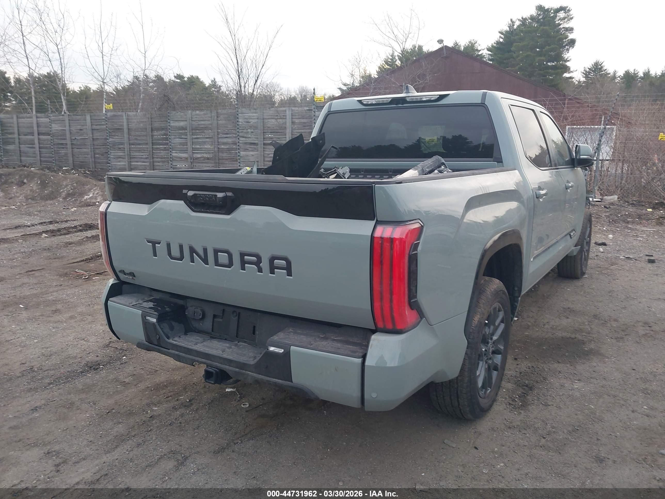 TOYOTA TUNDRA image 4