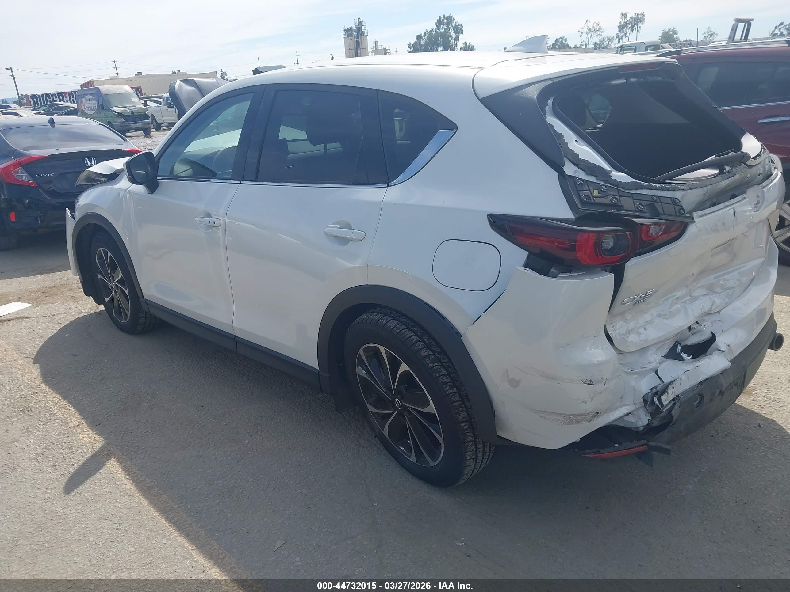 MAZDA CX-5 image 3