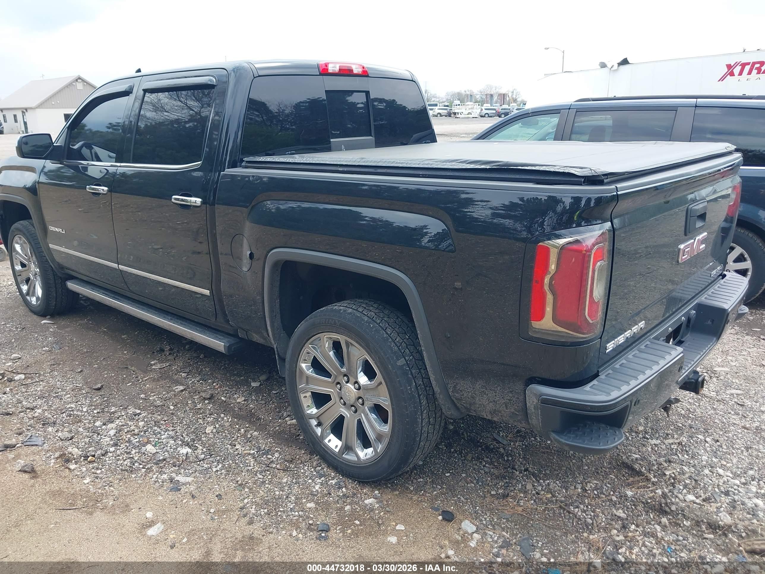 GMC SIERRA image 3