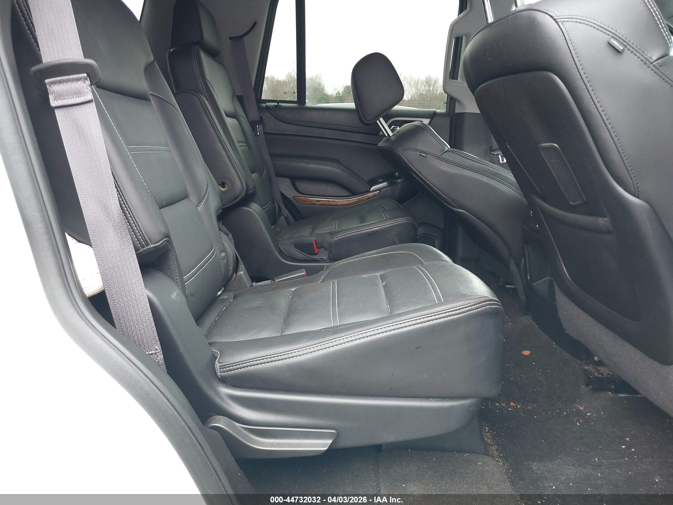 GMC YUKON image 8