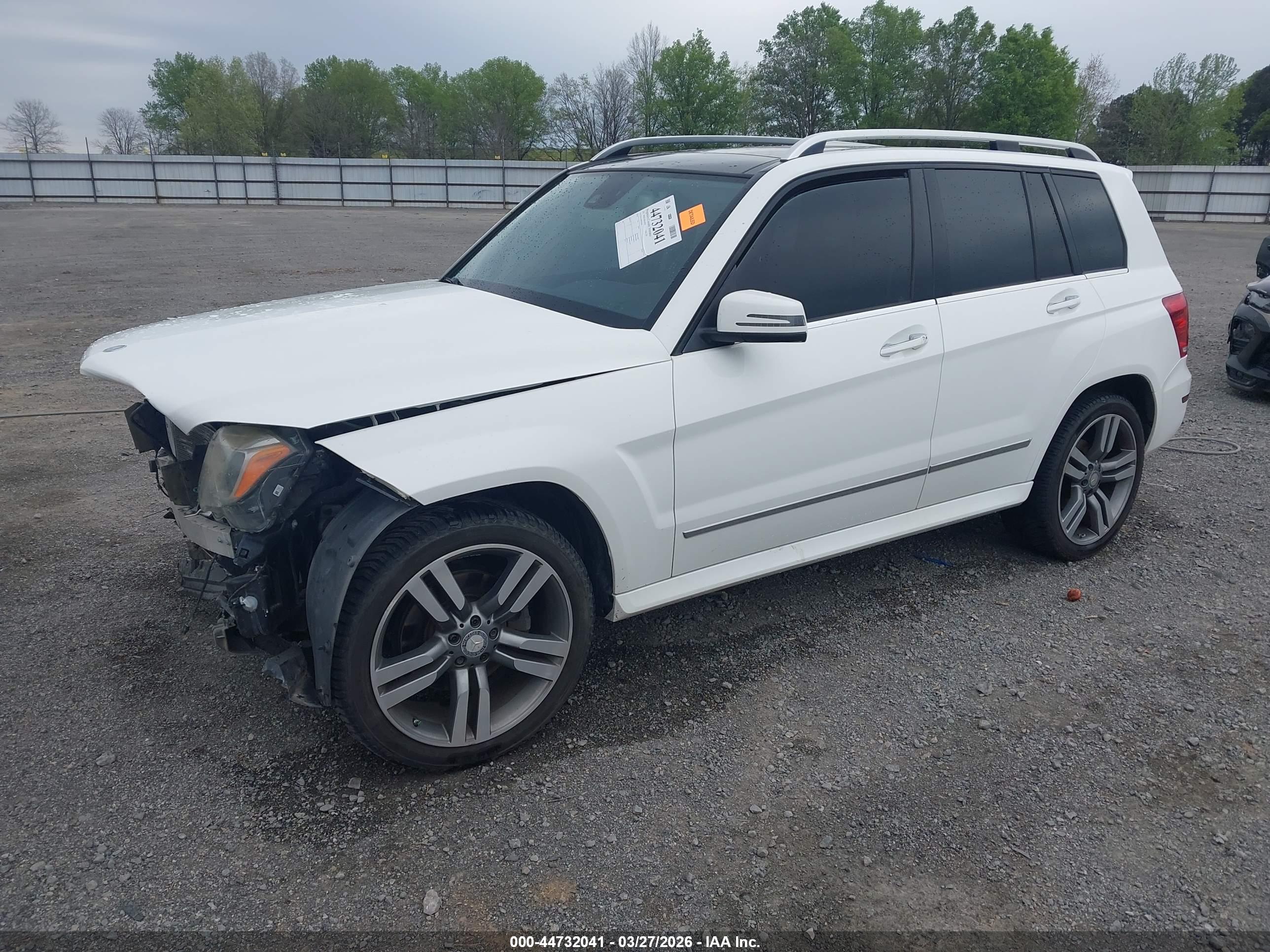 MERCEDES-BENZ GLK image 2