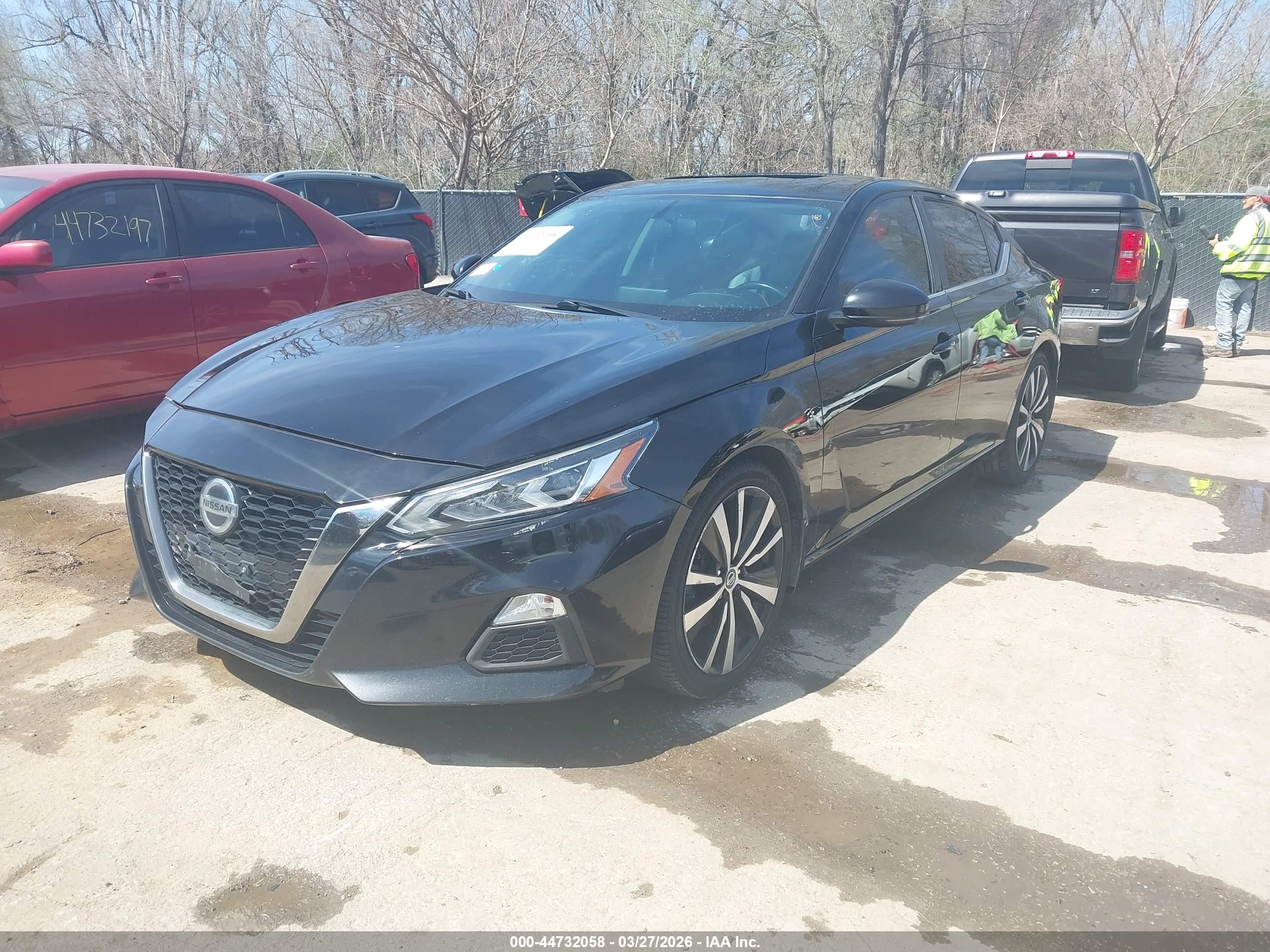 NISSAN ALTIMA image 2