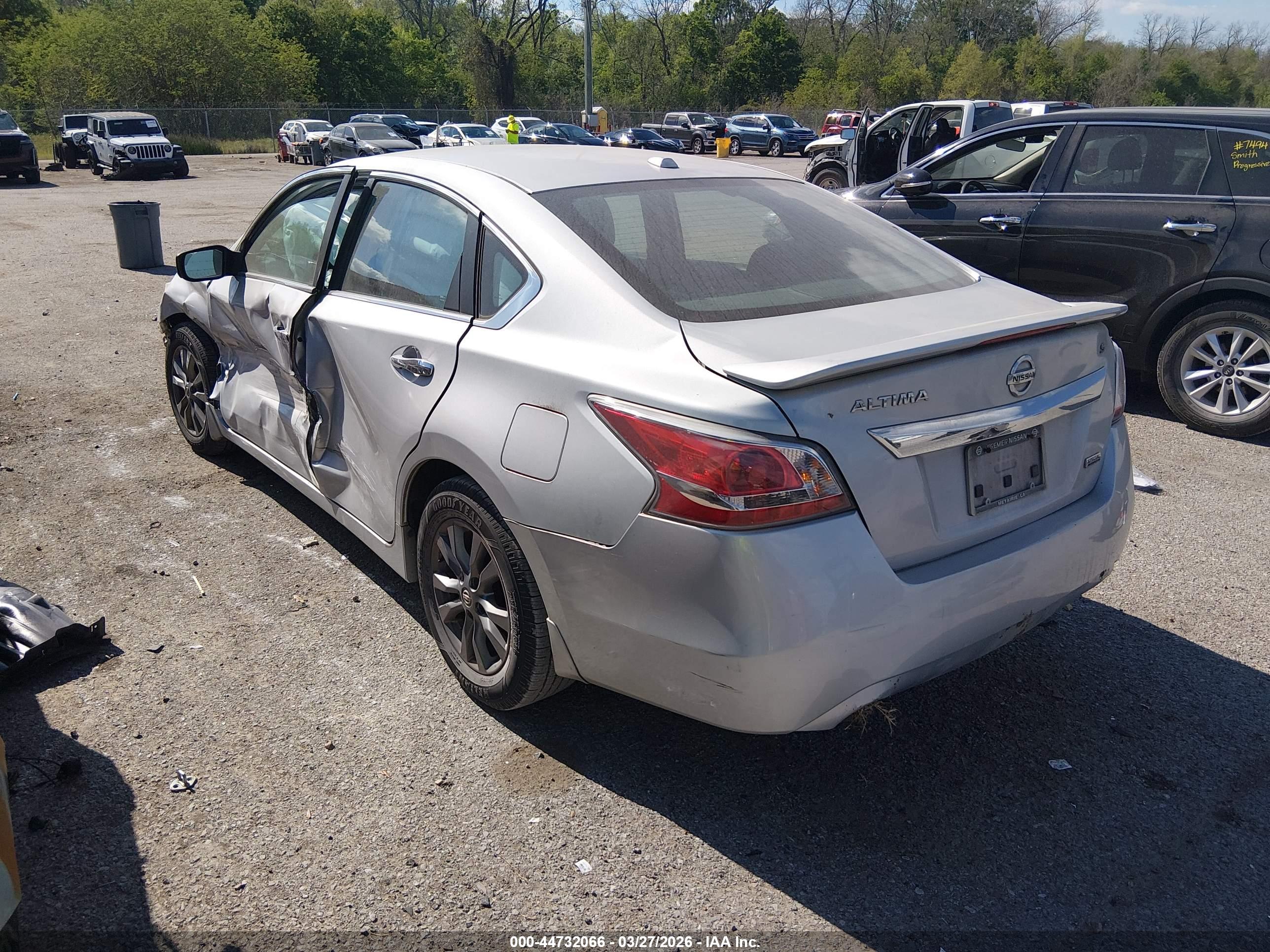 NISSAN ALTIMA image 3