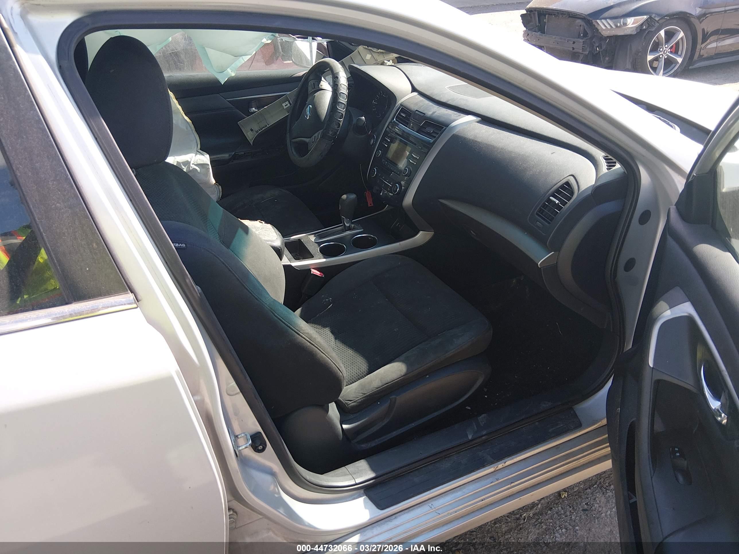 NISSAN ALTIMA image 5