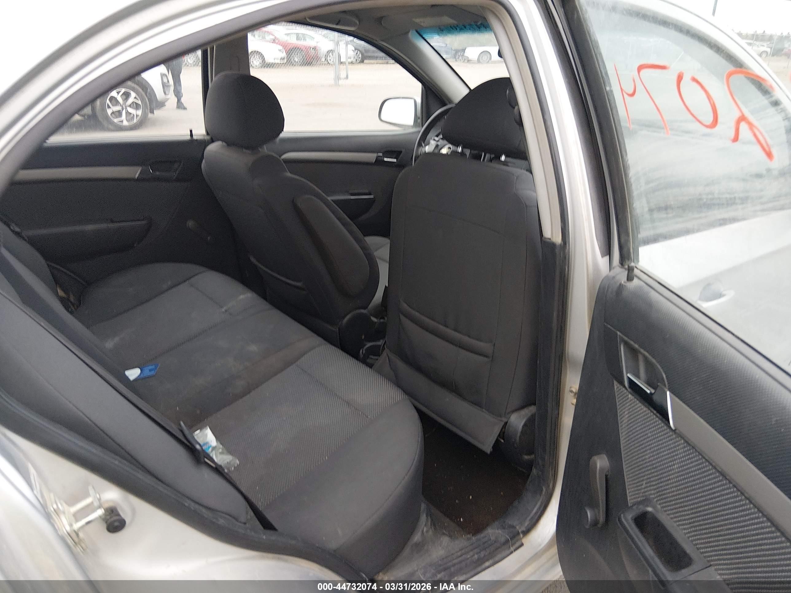 CHEVROLET AVEO image 8