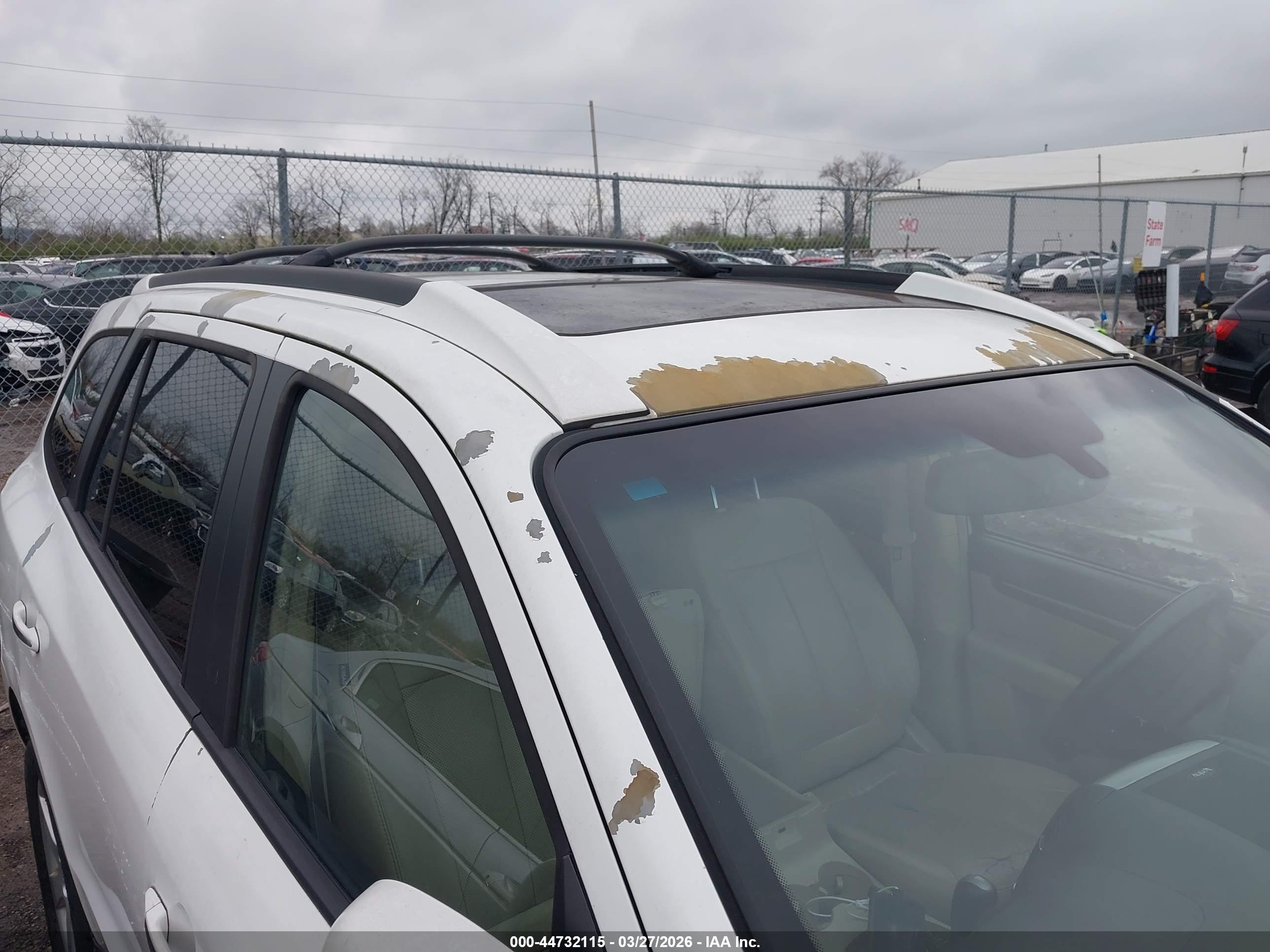 HYUNDAI SANTA image 6