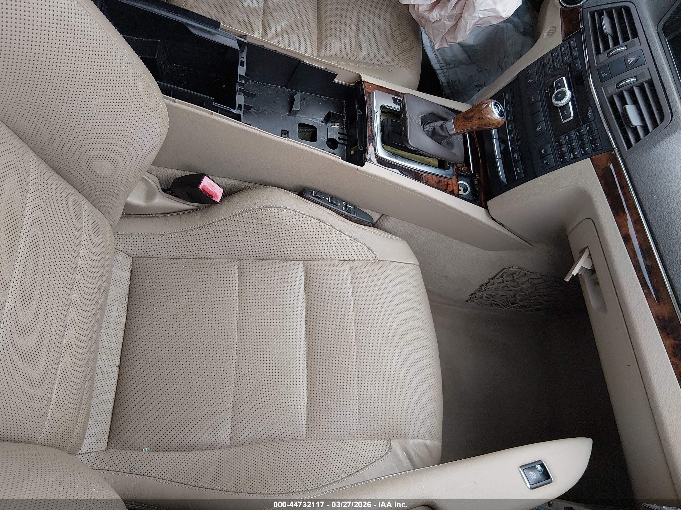 MERCEDES-BENZ E image 5