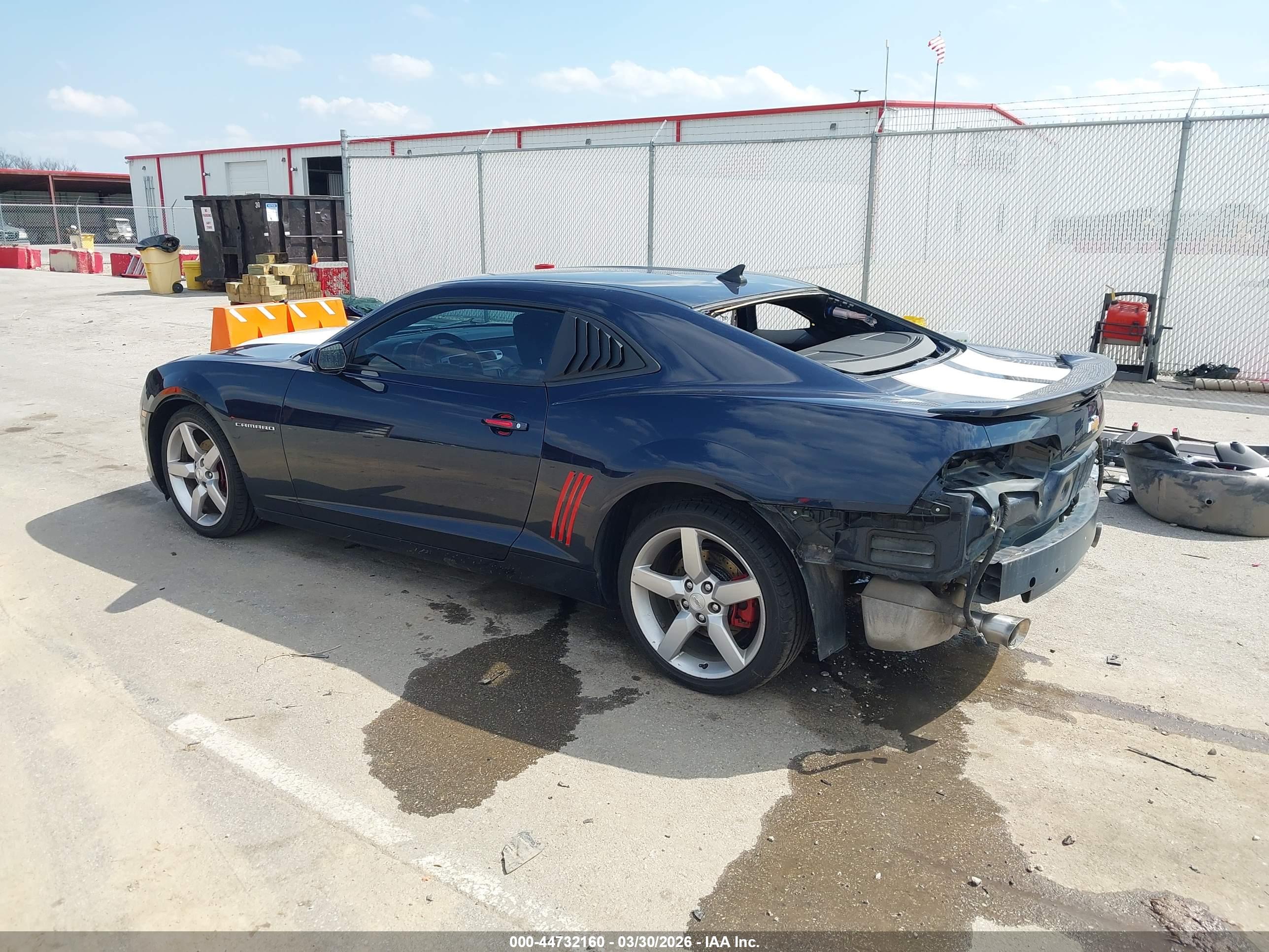 CHEVROLET CAMARO image 3