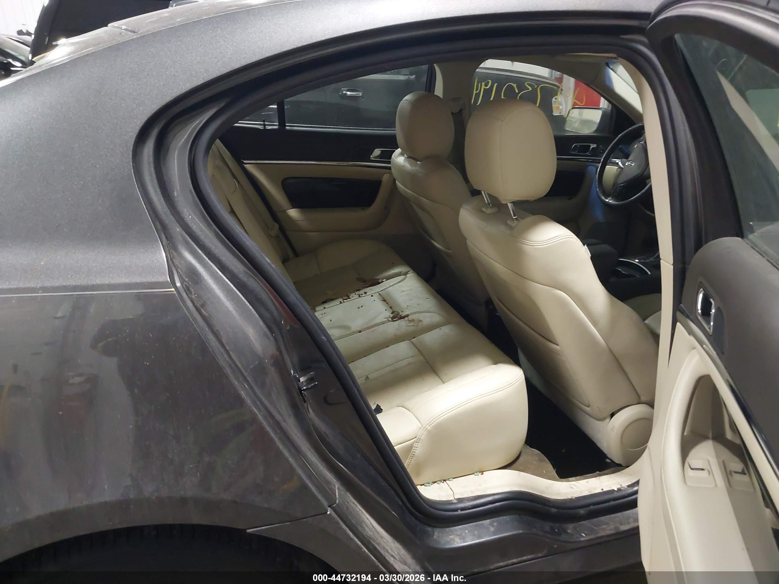 LINCOLN MKS image 8