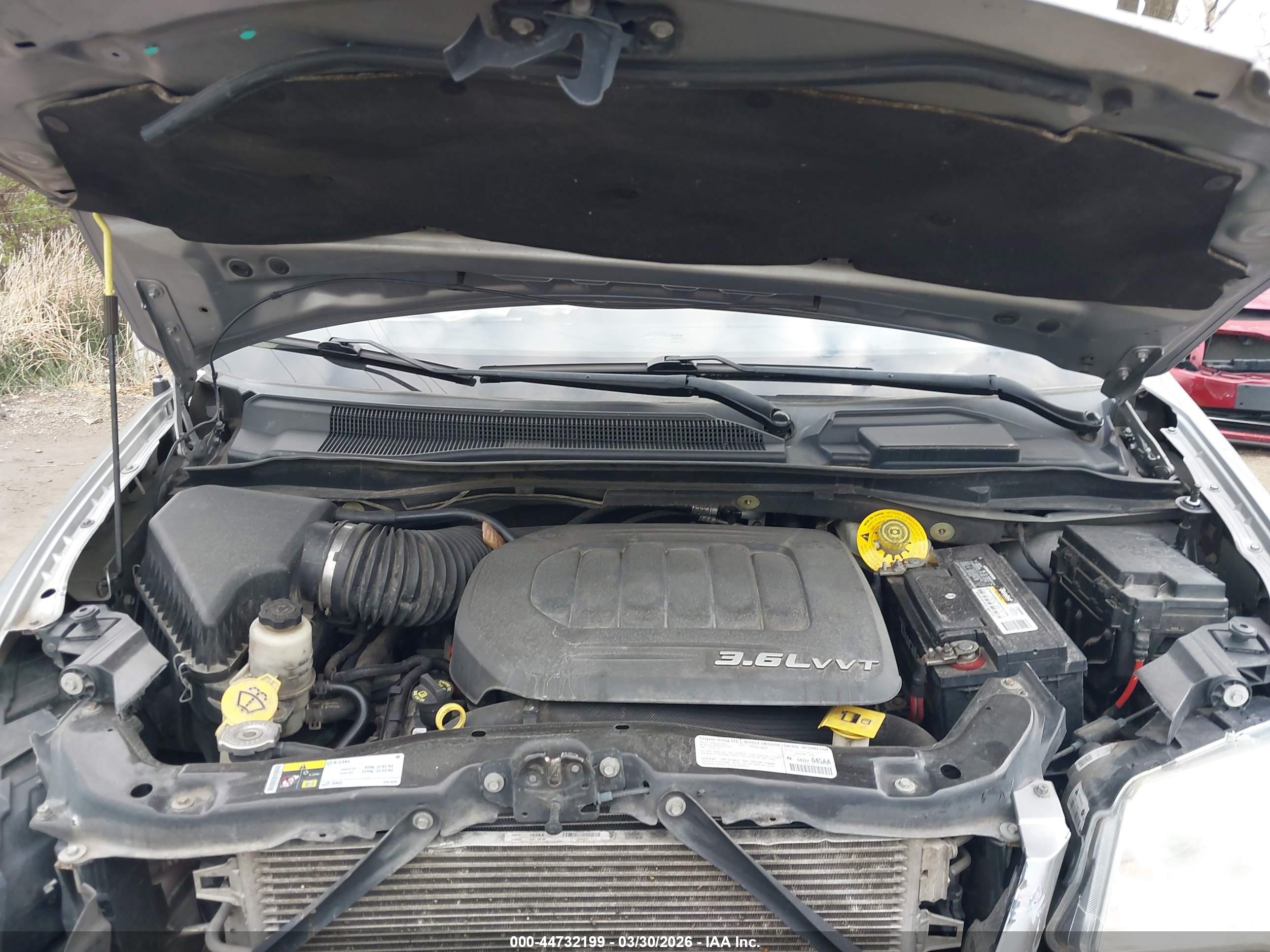 CHRYSLER TOWN image 10