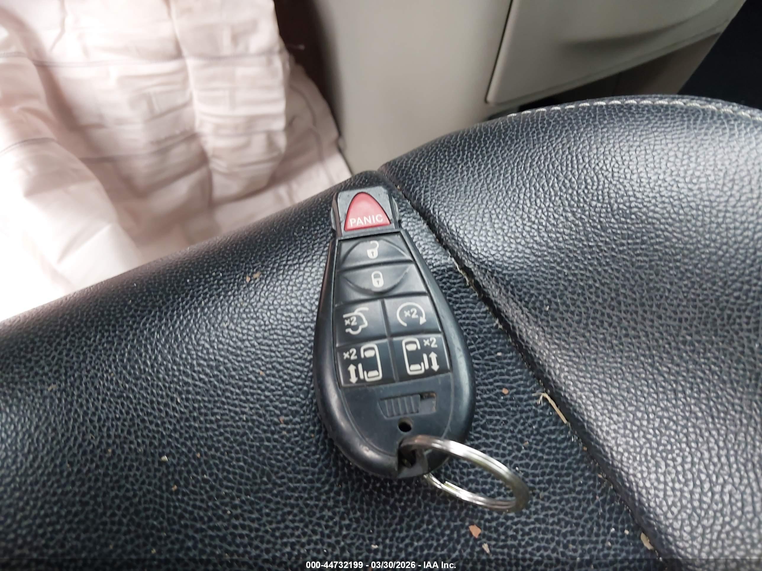CHRYSLER TOWN image 11