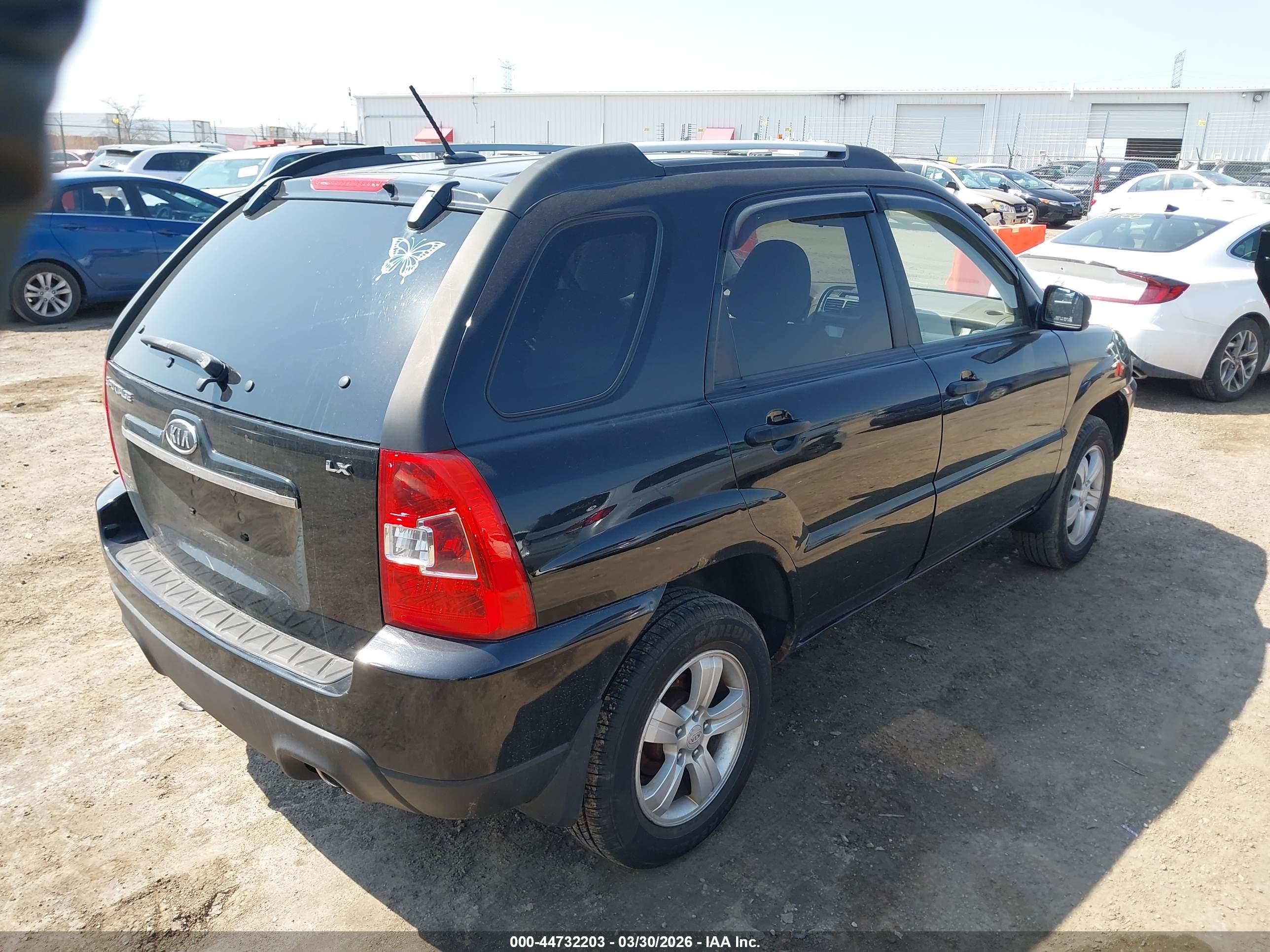 KIA SPORTAGE image 4