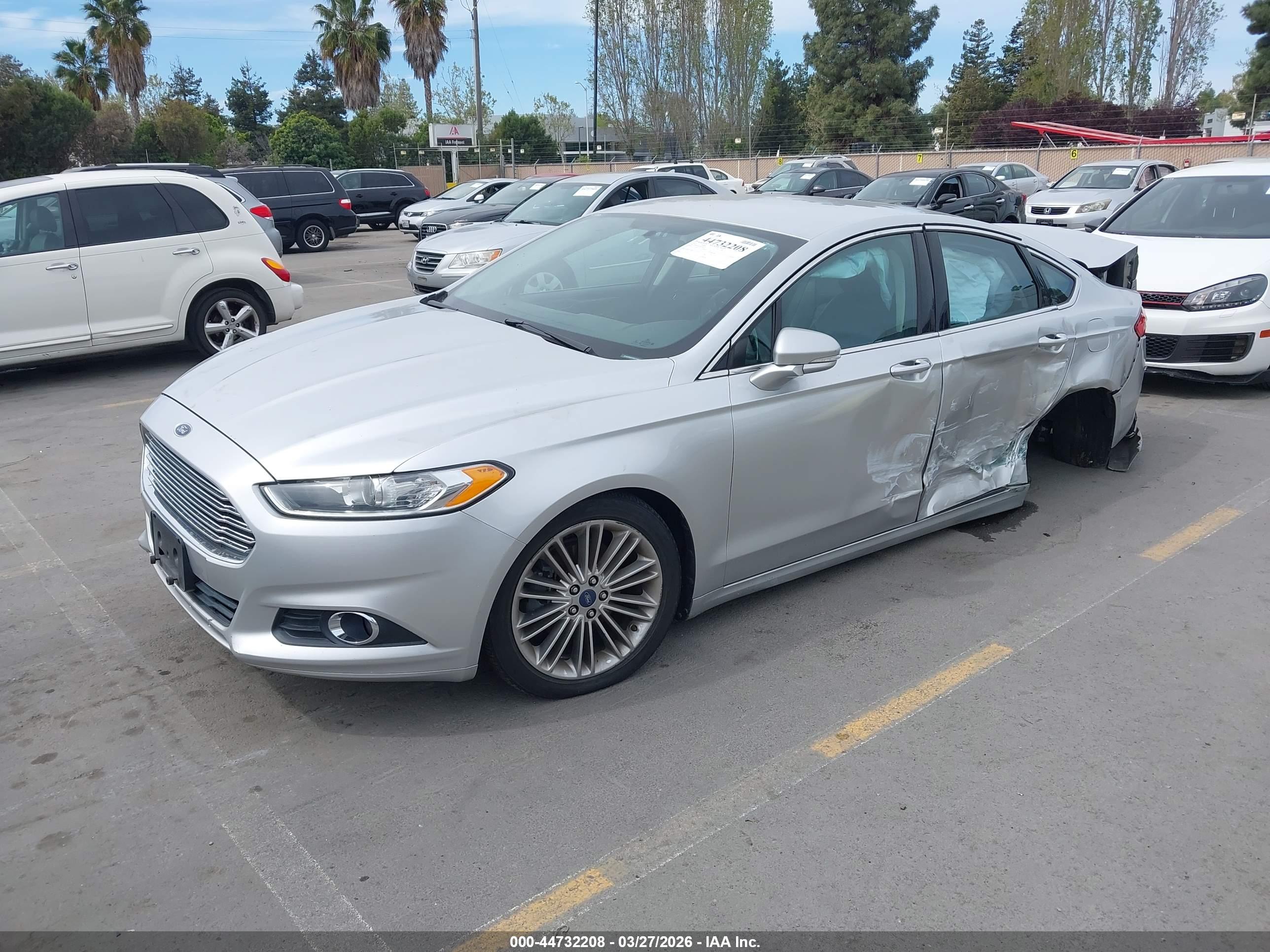 FORD FUSION image 2