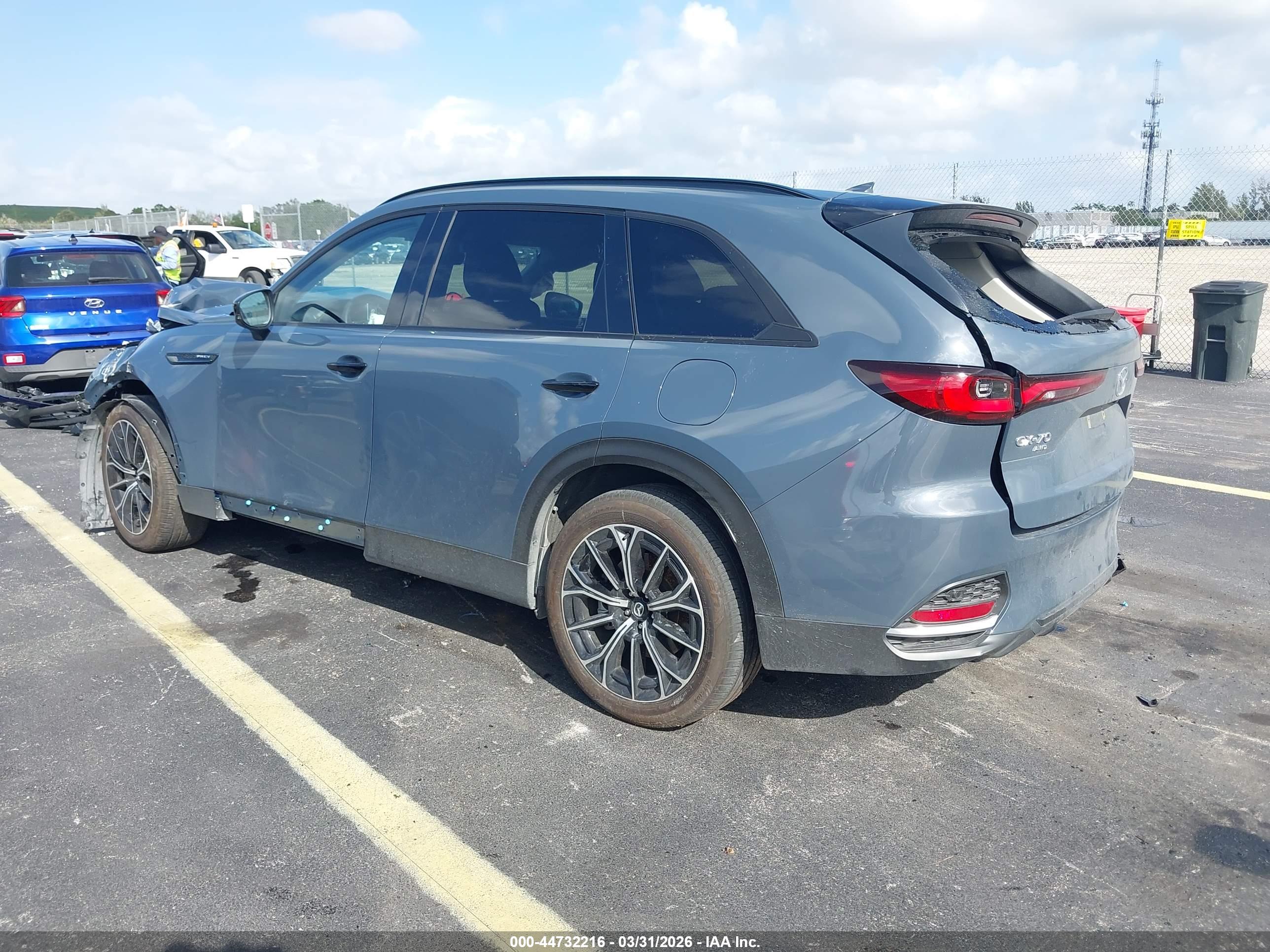 MAZDA CX-70 image 3
