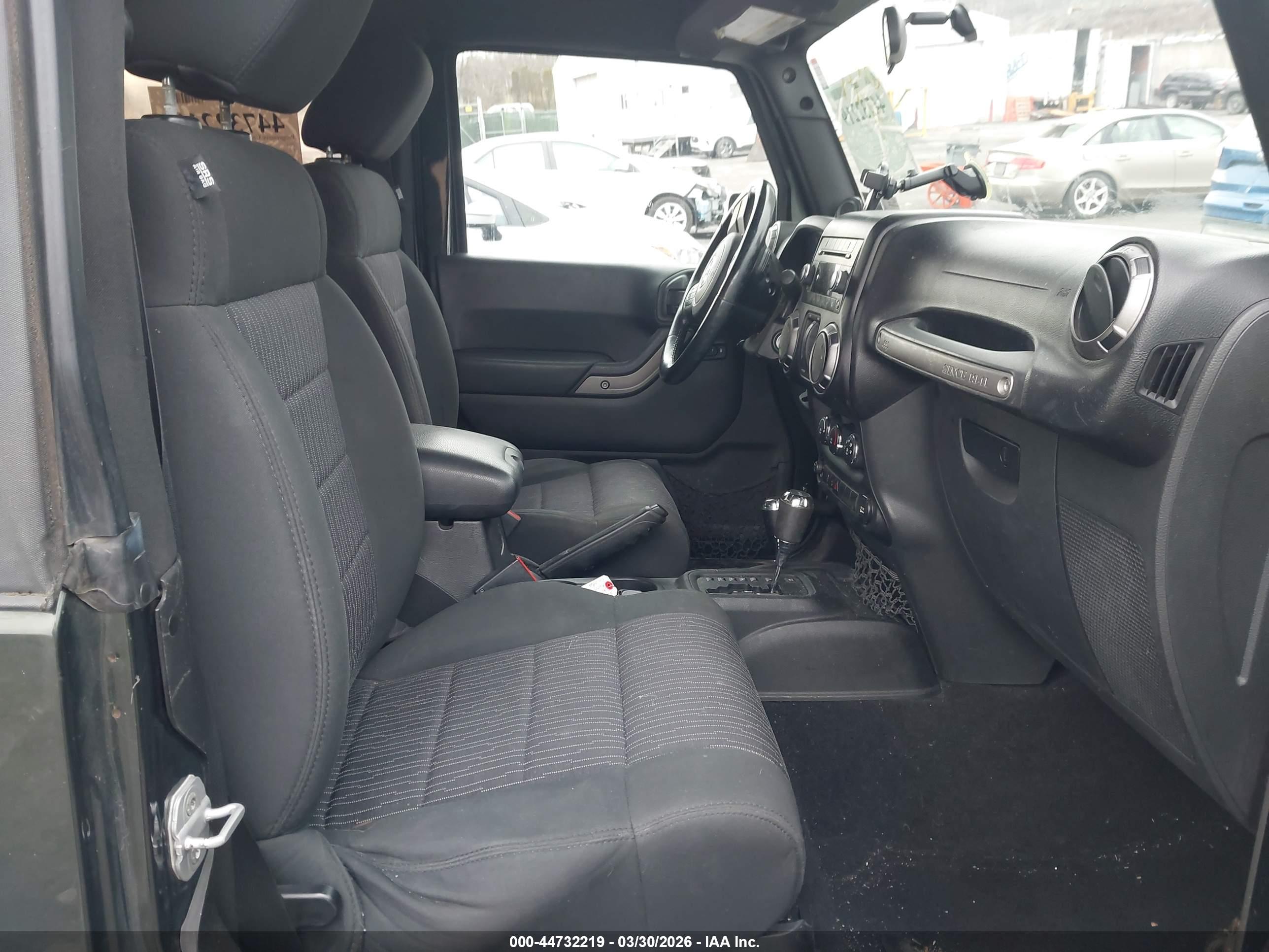 JEEP WRANGLER image 5