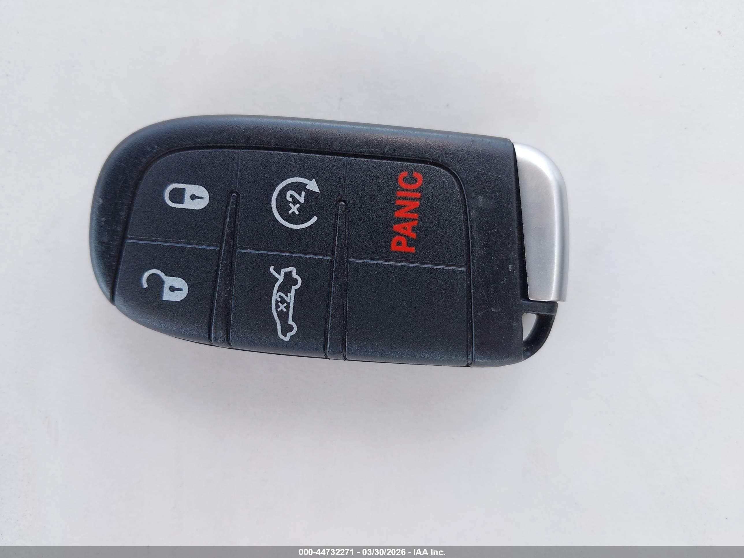 DODGE CHALLENGER image 11