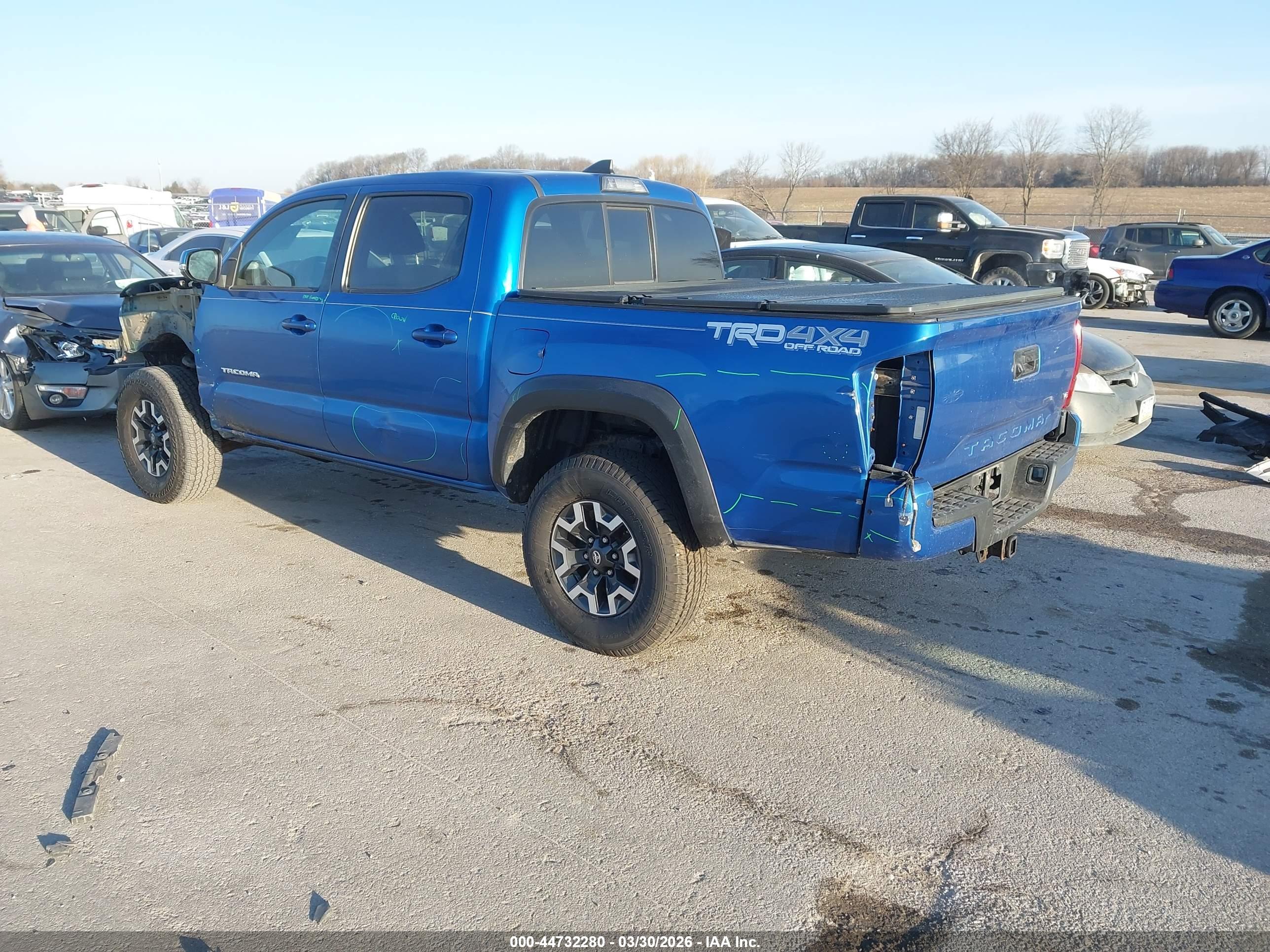 TOYOTA TACOMA image 3