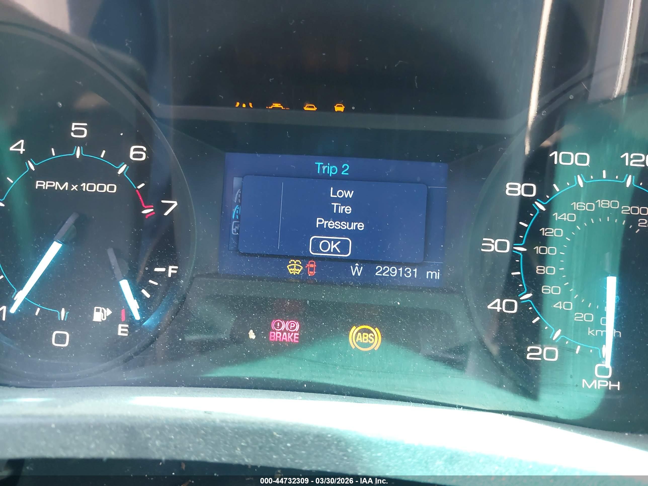 FORD EXPLORER image 7