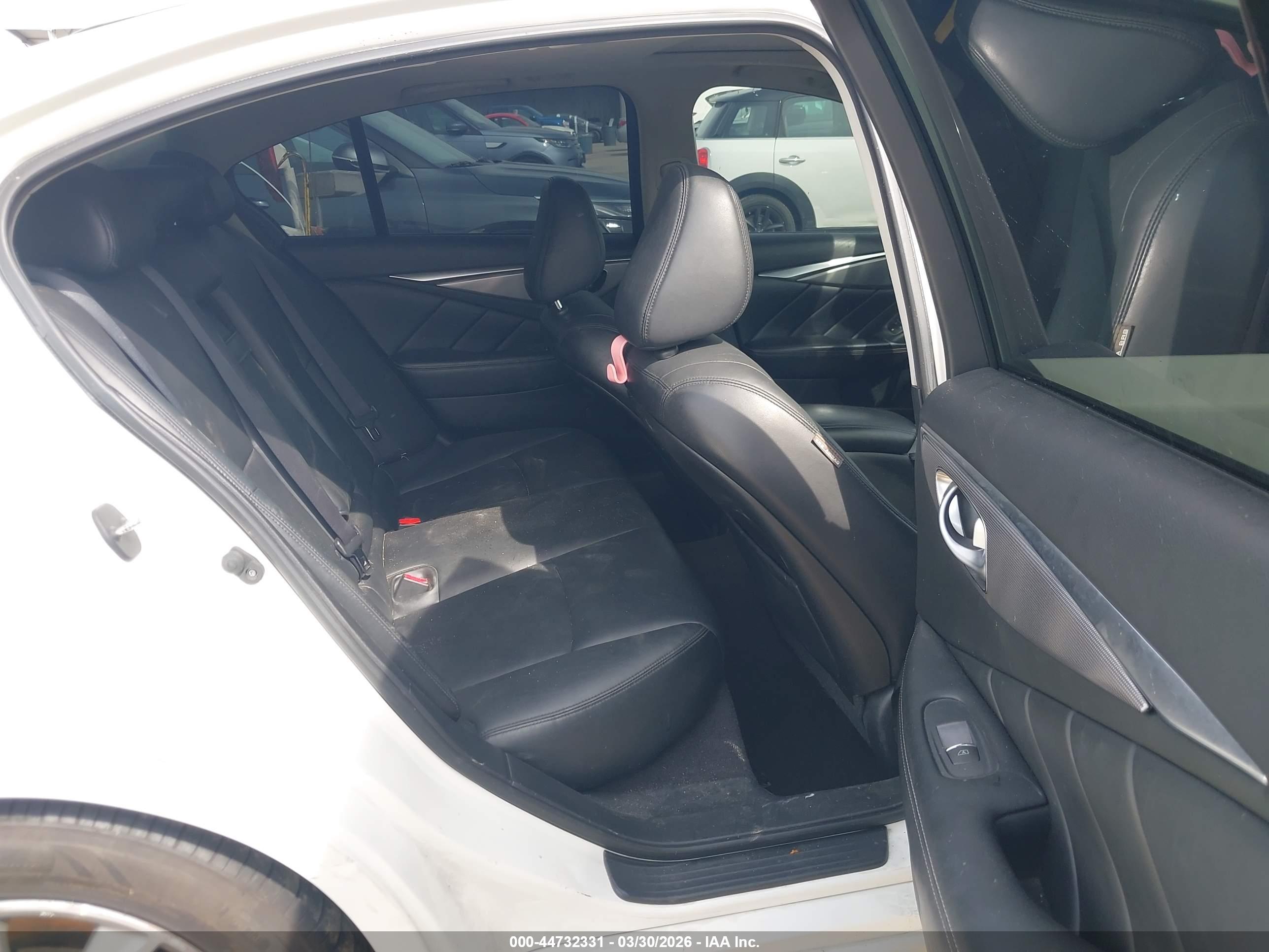 INFINITI Q50 image 8