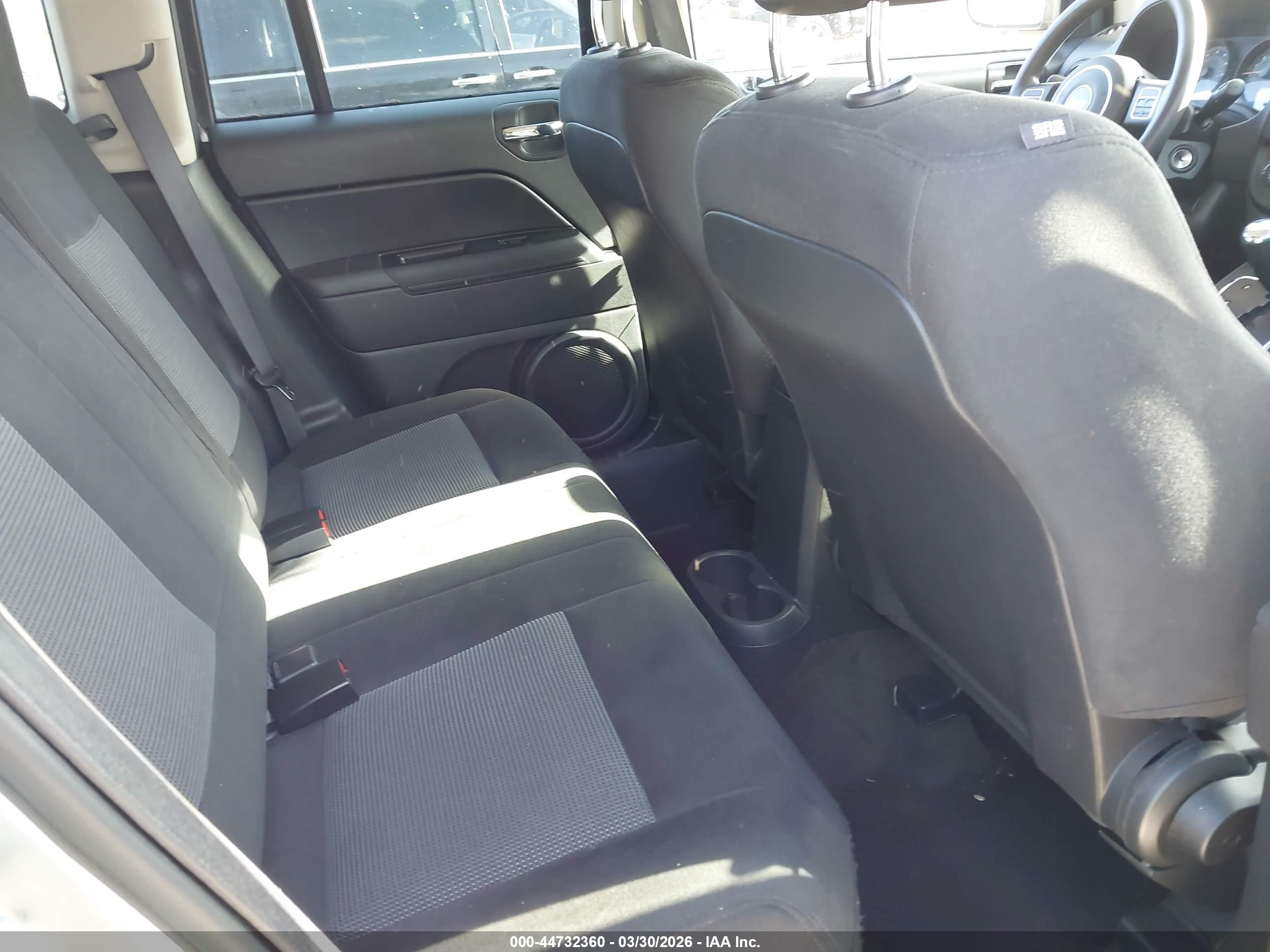 JEEP COMPASS image 8