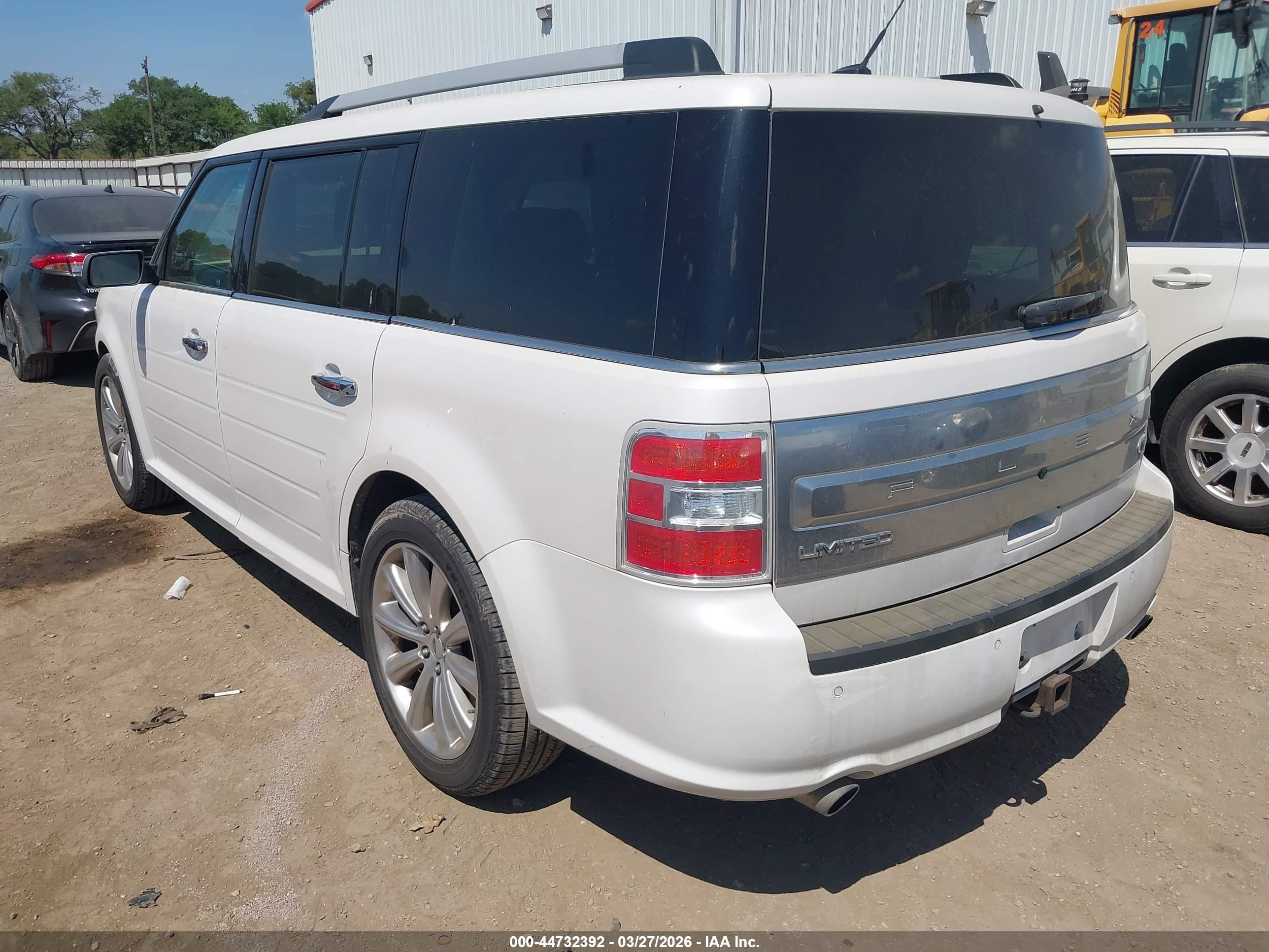 FORD FLEX image 3