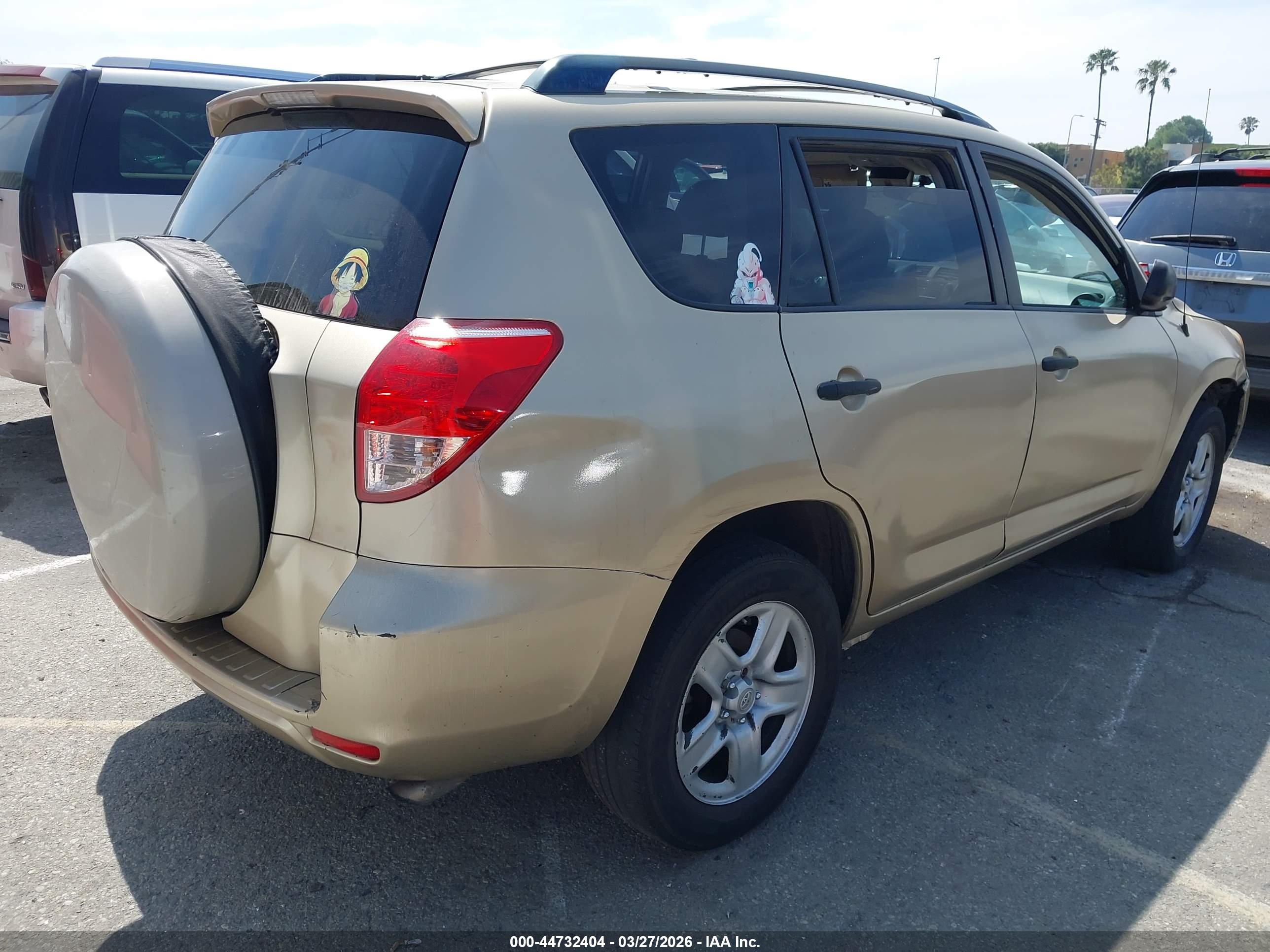 TOYOTA RAV4 image 4