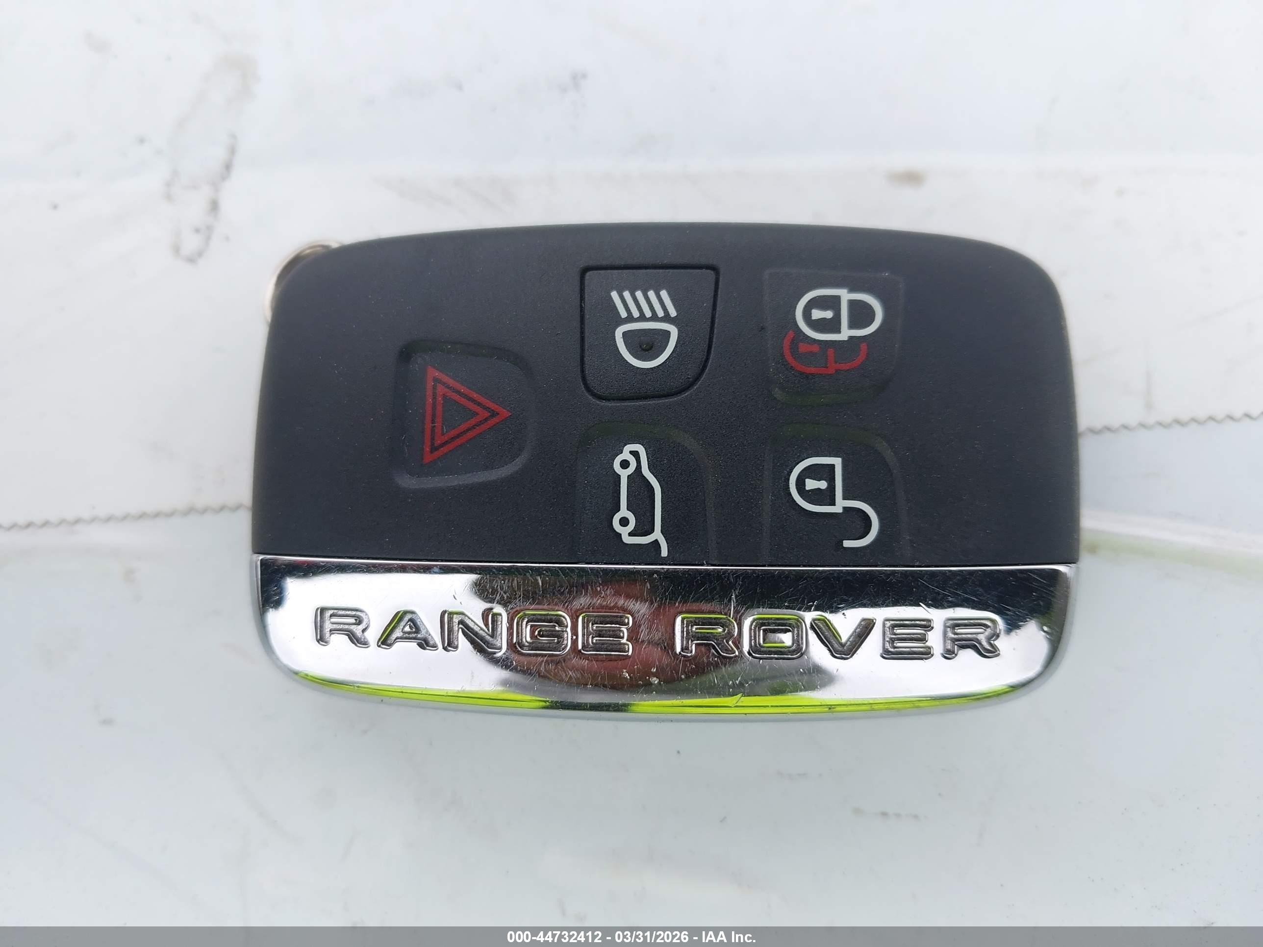 LAND ROVER image 11
