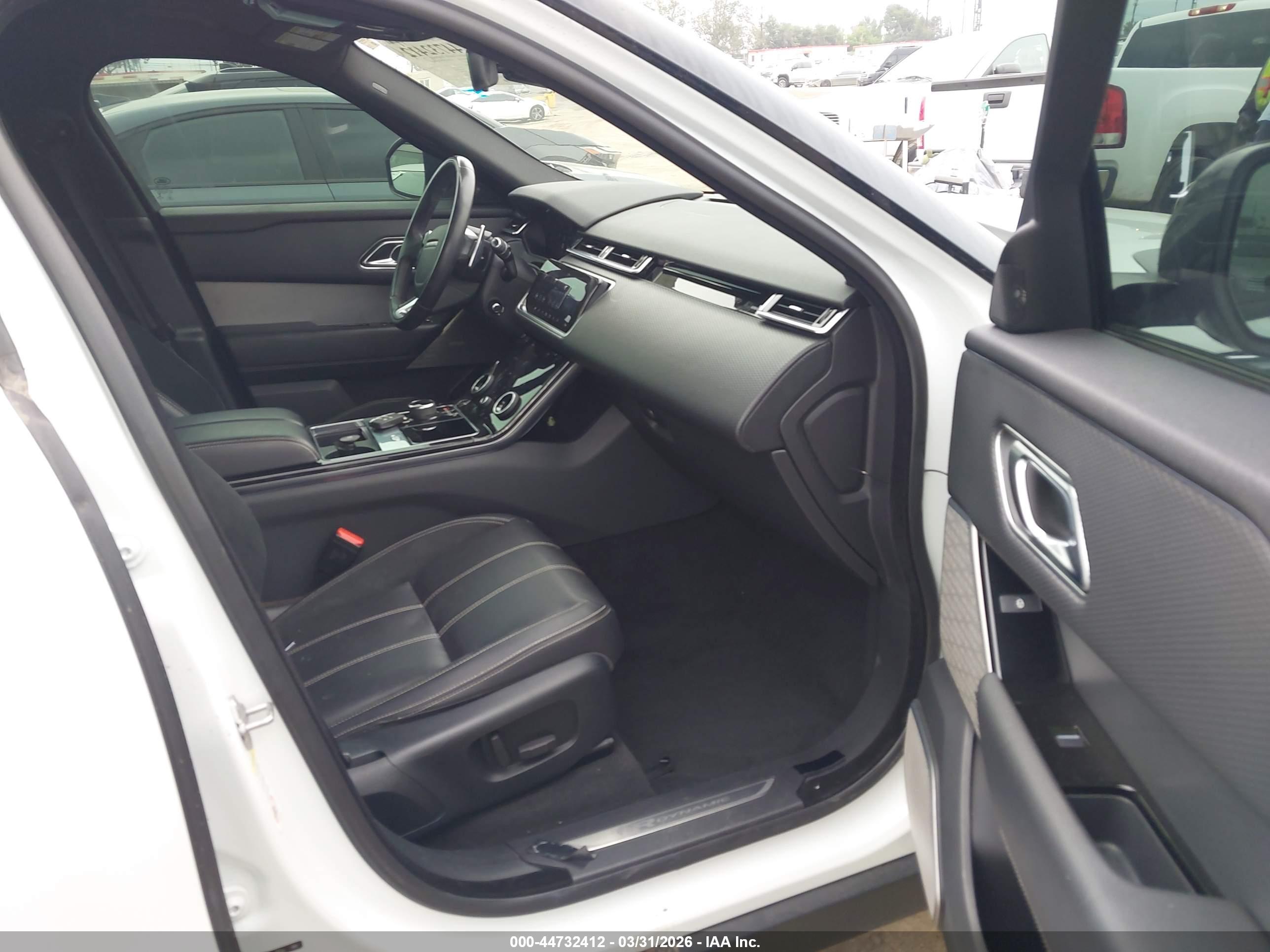 LAND ROVER image 5