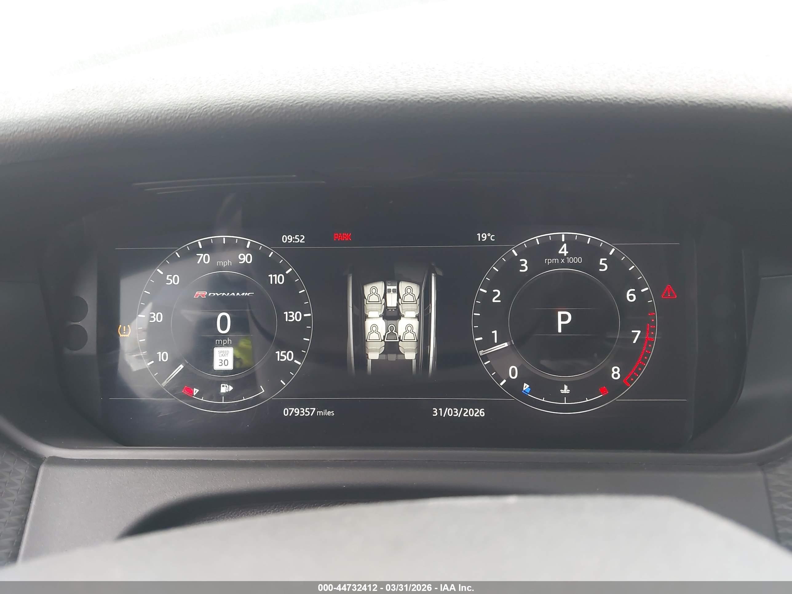 LAND ROVER image 7