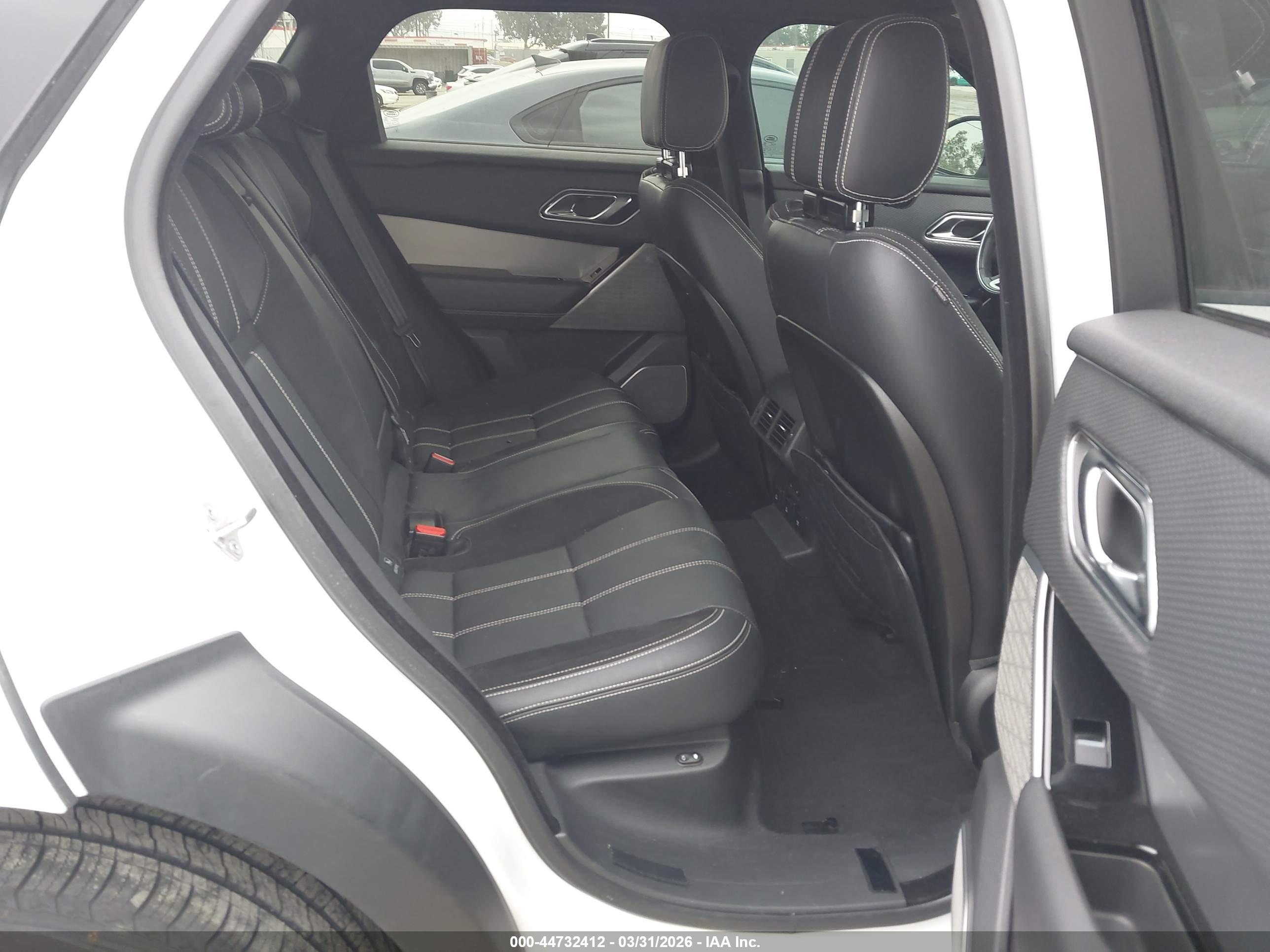 LAND ROVER image 8
