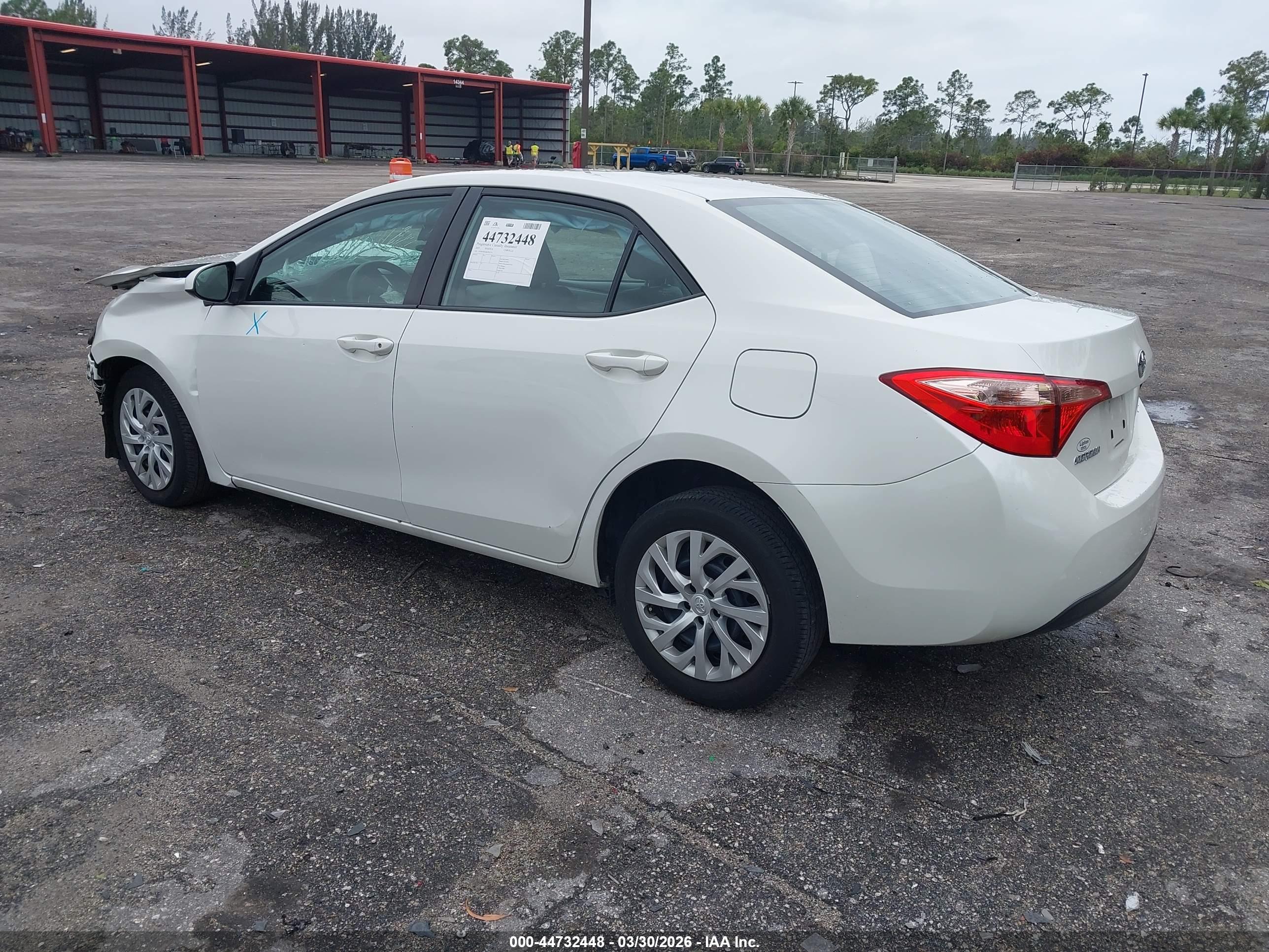 TOYOTA COROLLA image 3