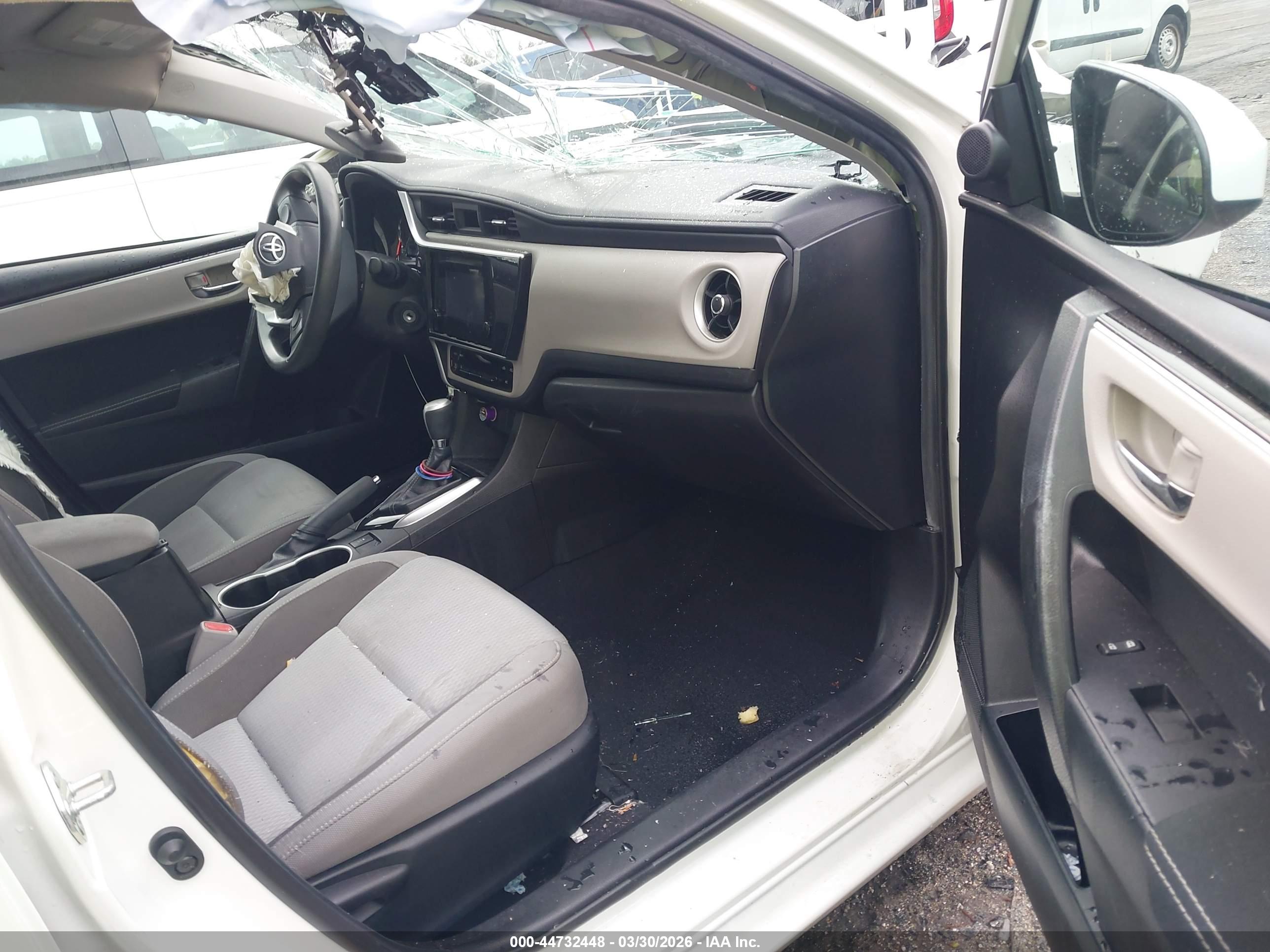 TOYOTA COROLLA image 5