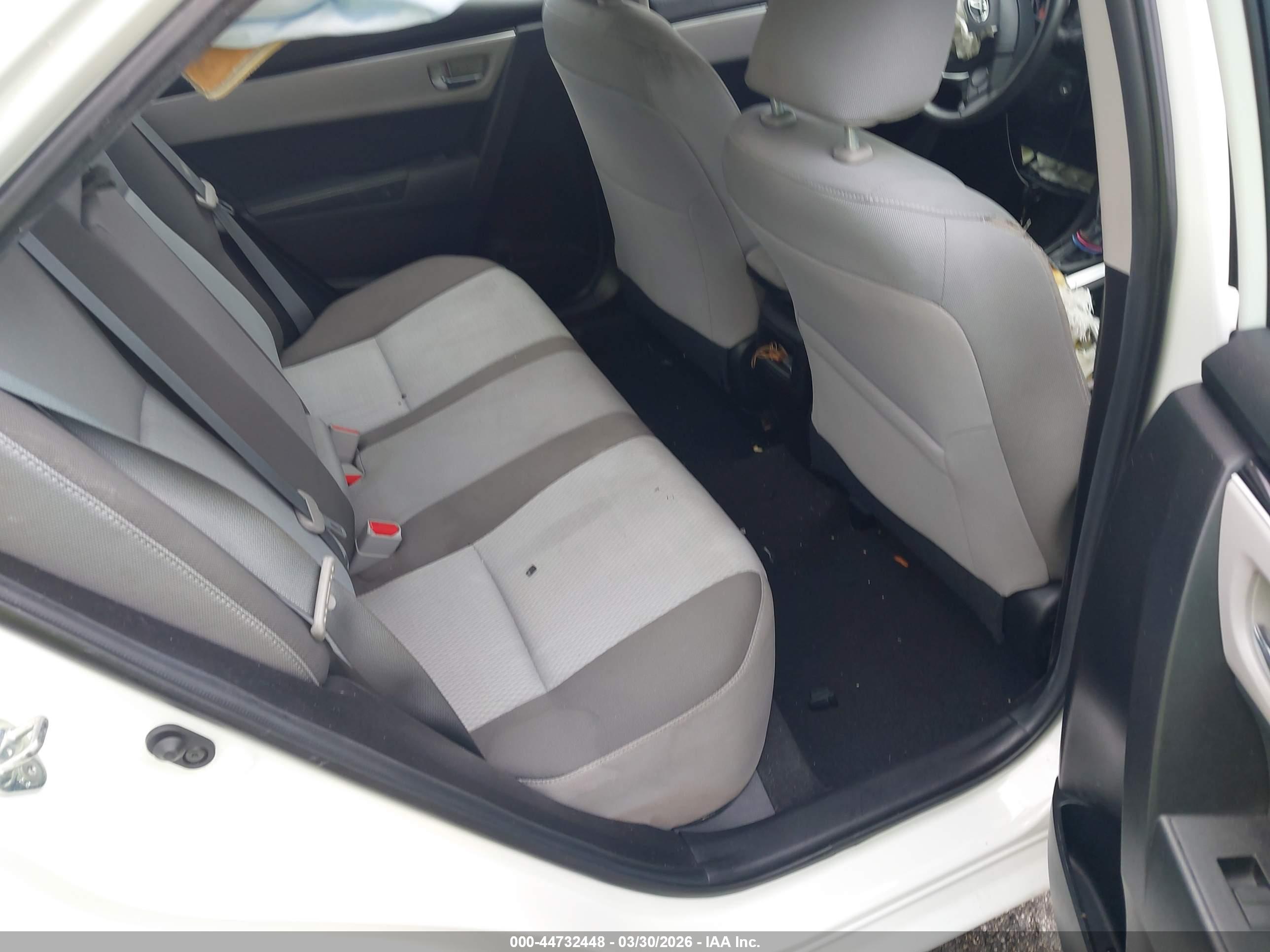 TOYOTA COROLLA image 8
