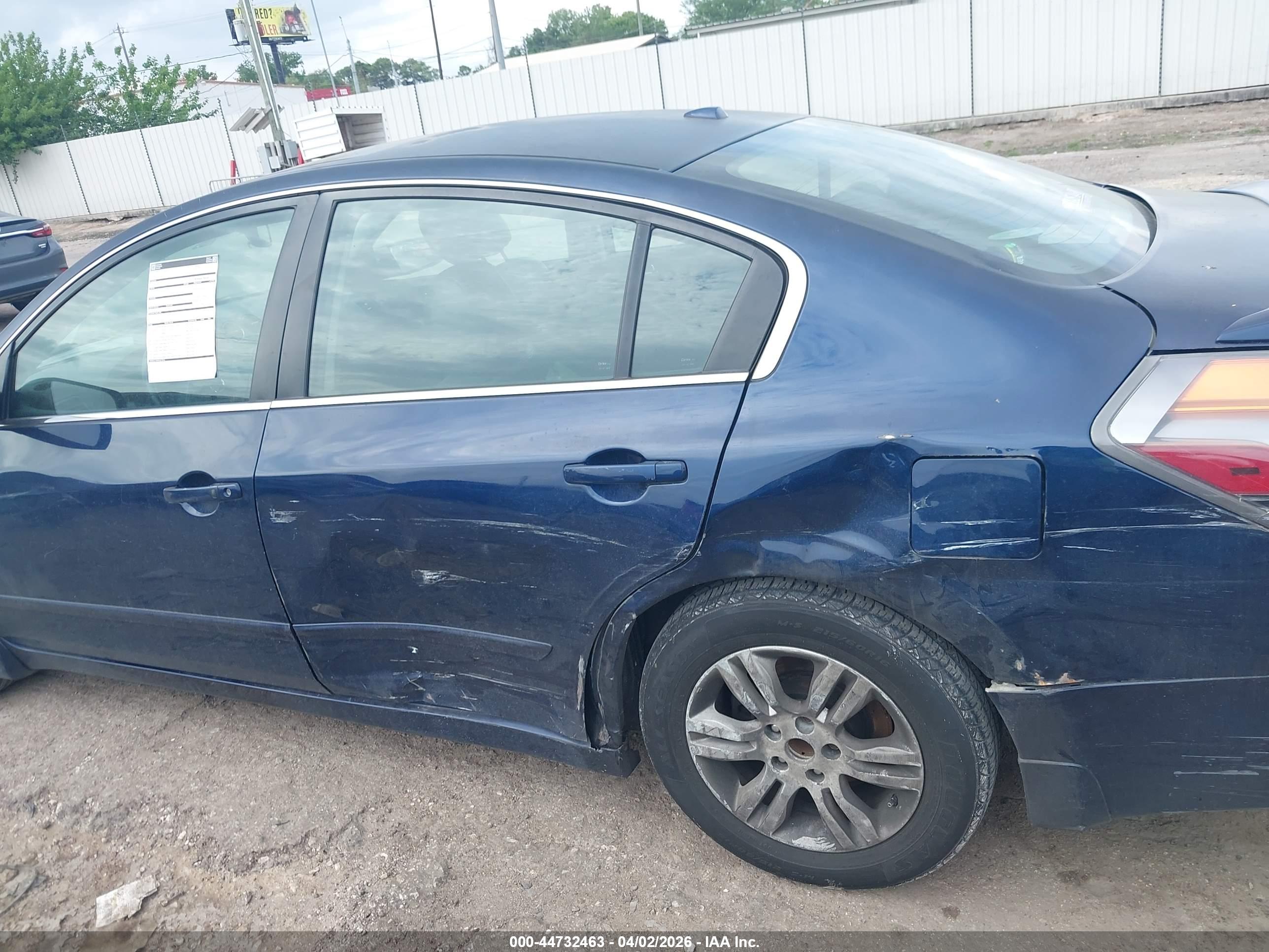 NISSAN ALTIMA image 6