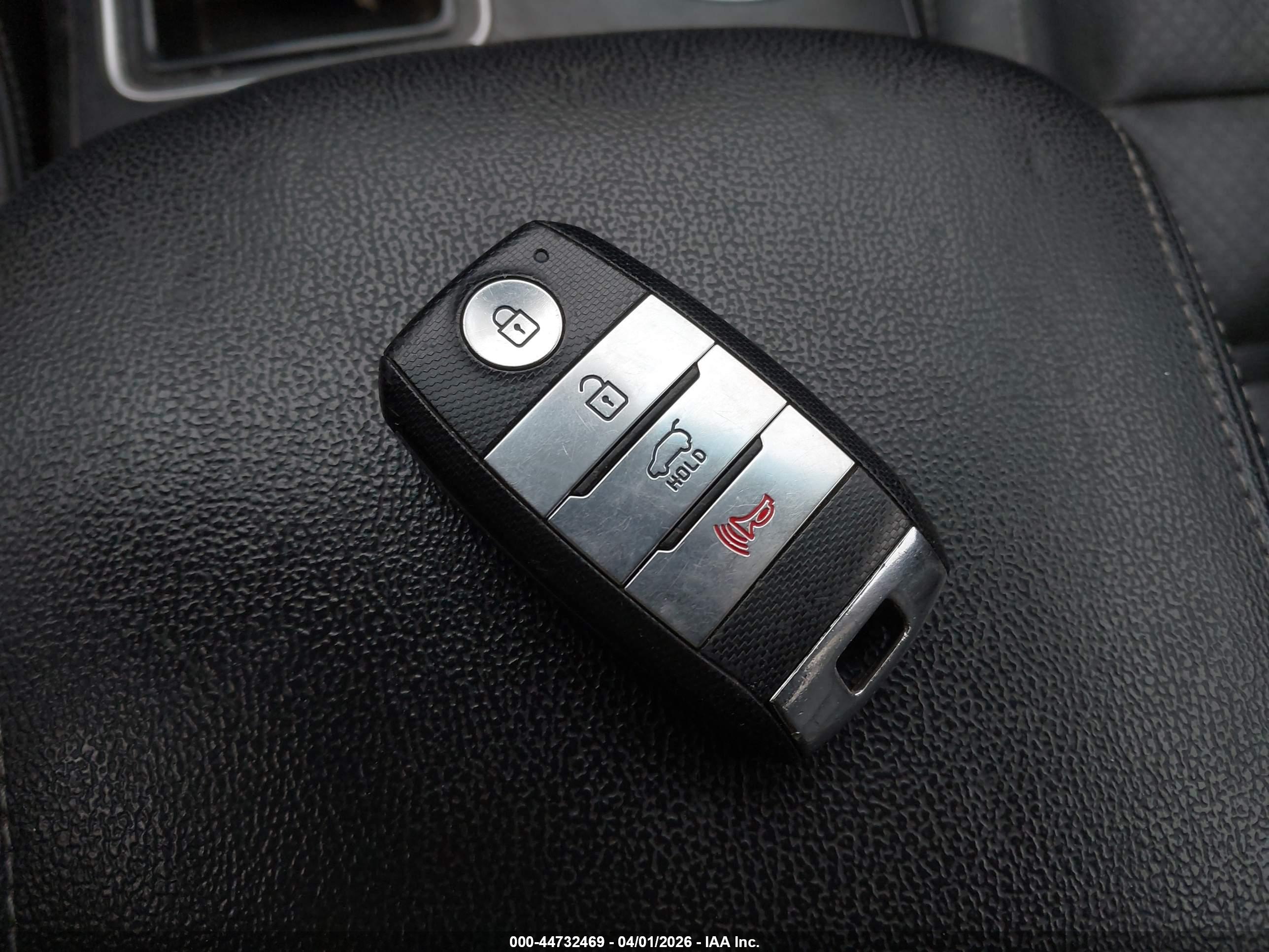 KIA SORENTO image 11