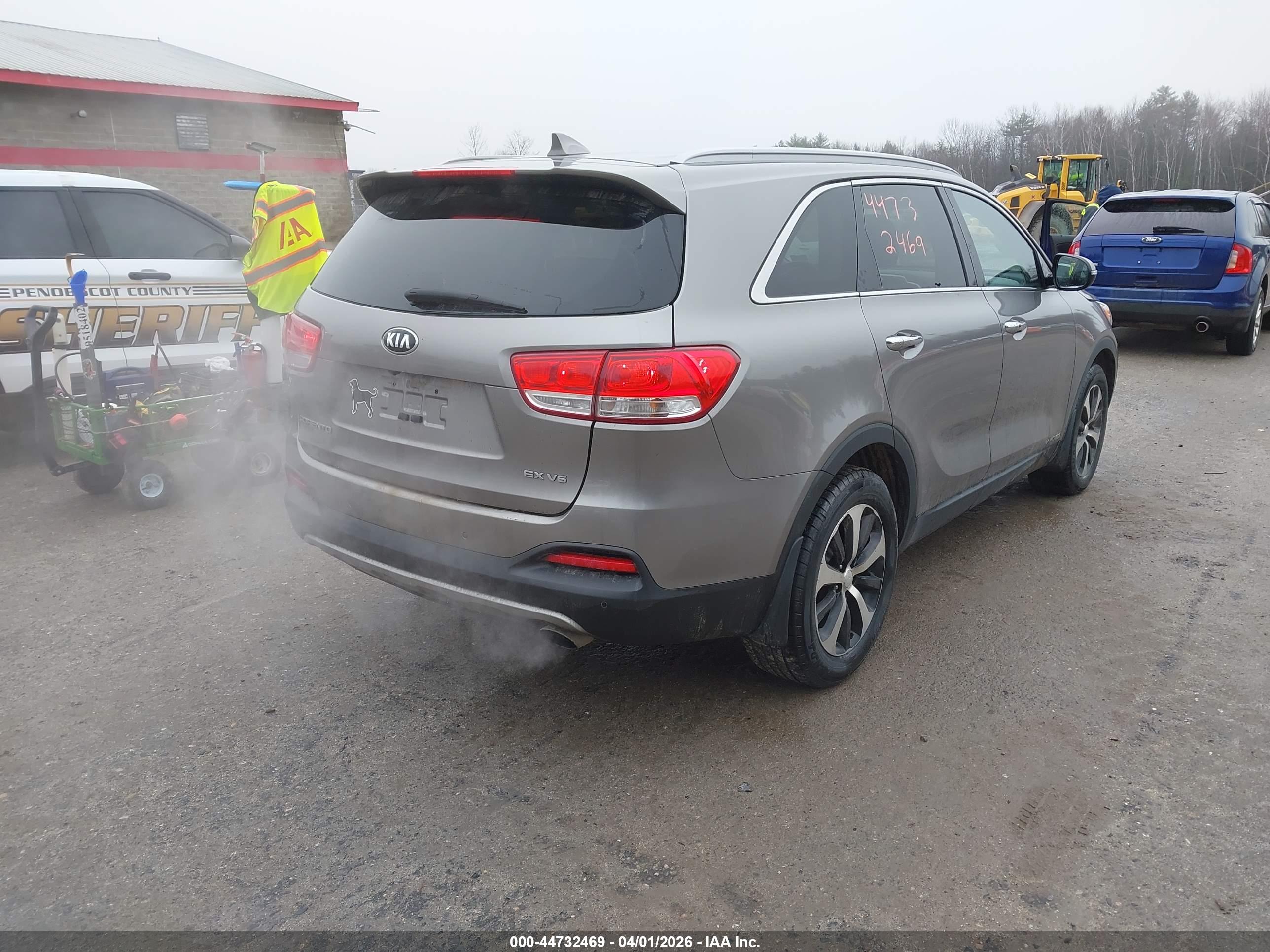 KIA SORENTO image 4