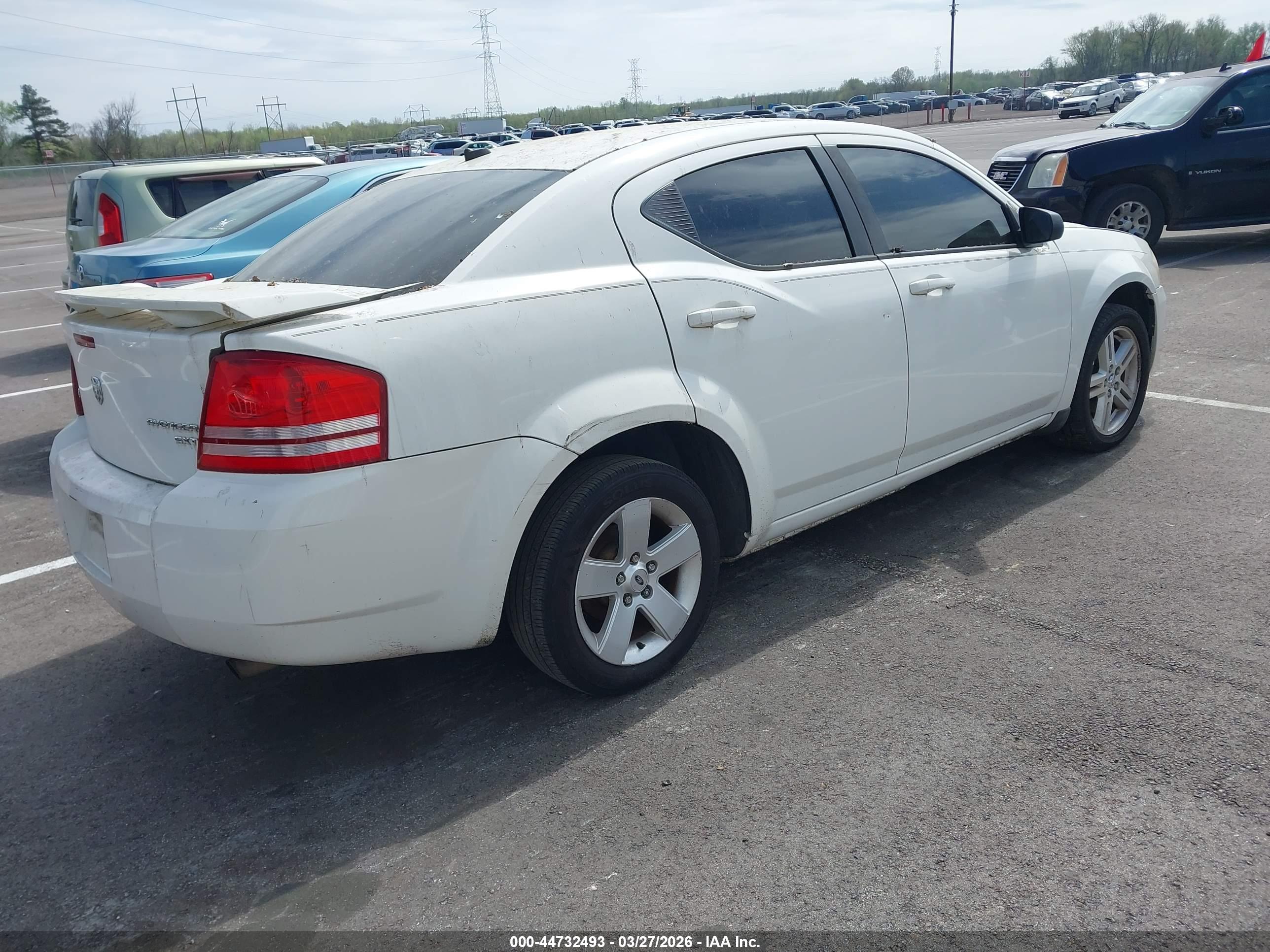 DODGE AVENGER image 4