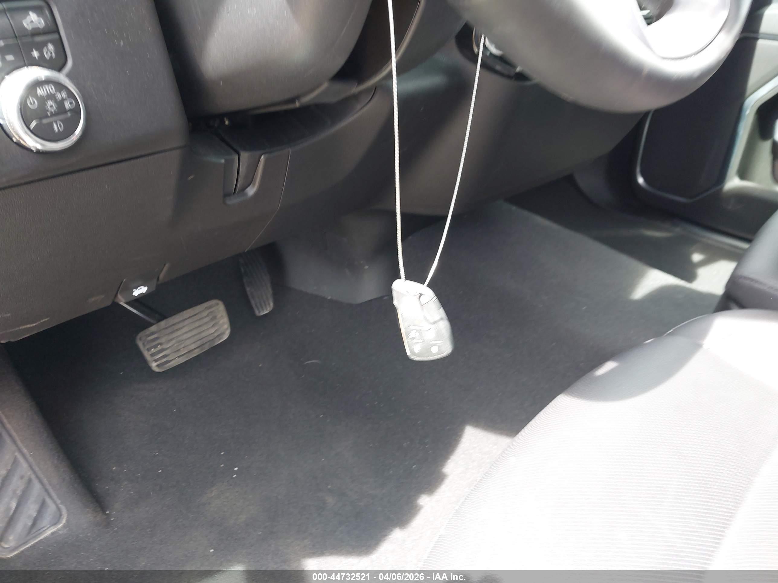 GMC SIERRA image 11